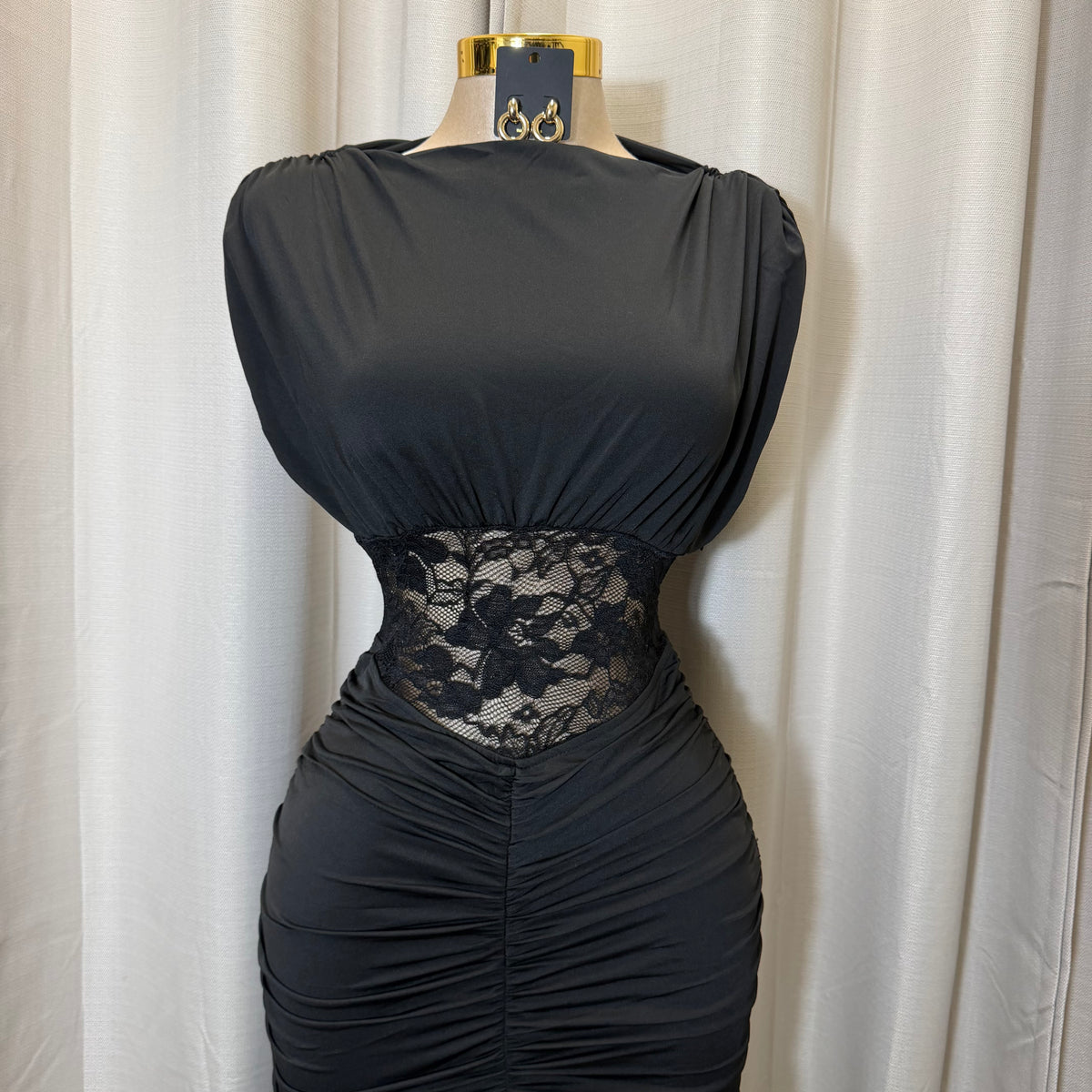 Short sleeve Lace Maxi Dress-Black