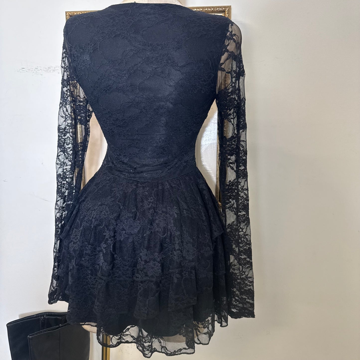 Lace Long Sleeve Ruffle Layered Mini Dress-Black