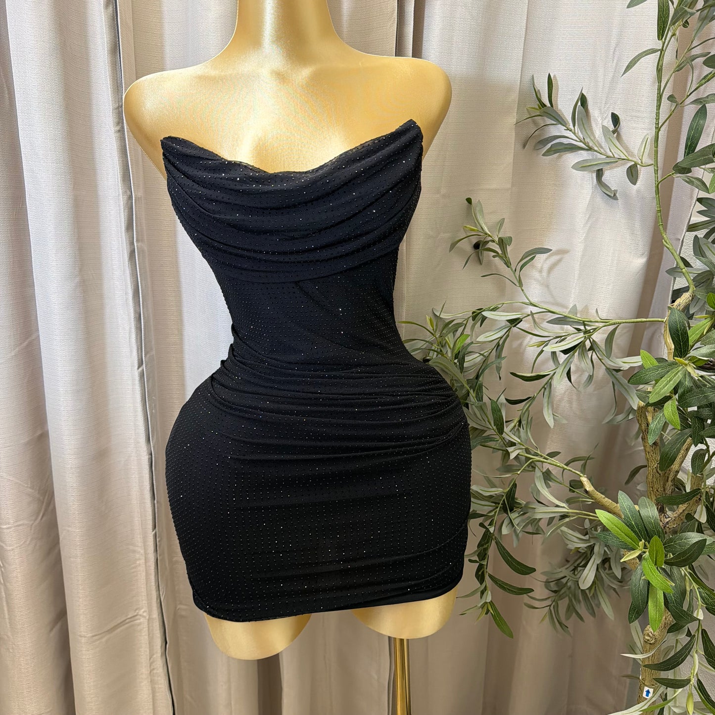 PERFORATED RUCHED STRAPLESS MINI DRESS-Black