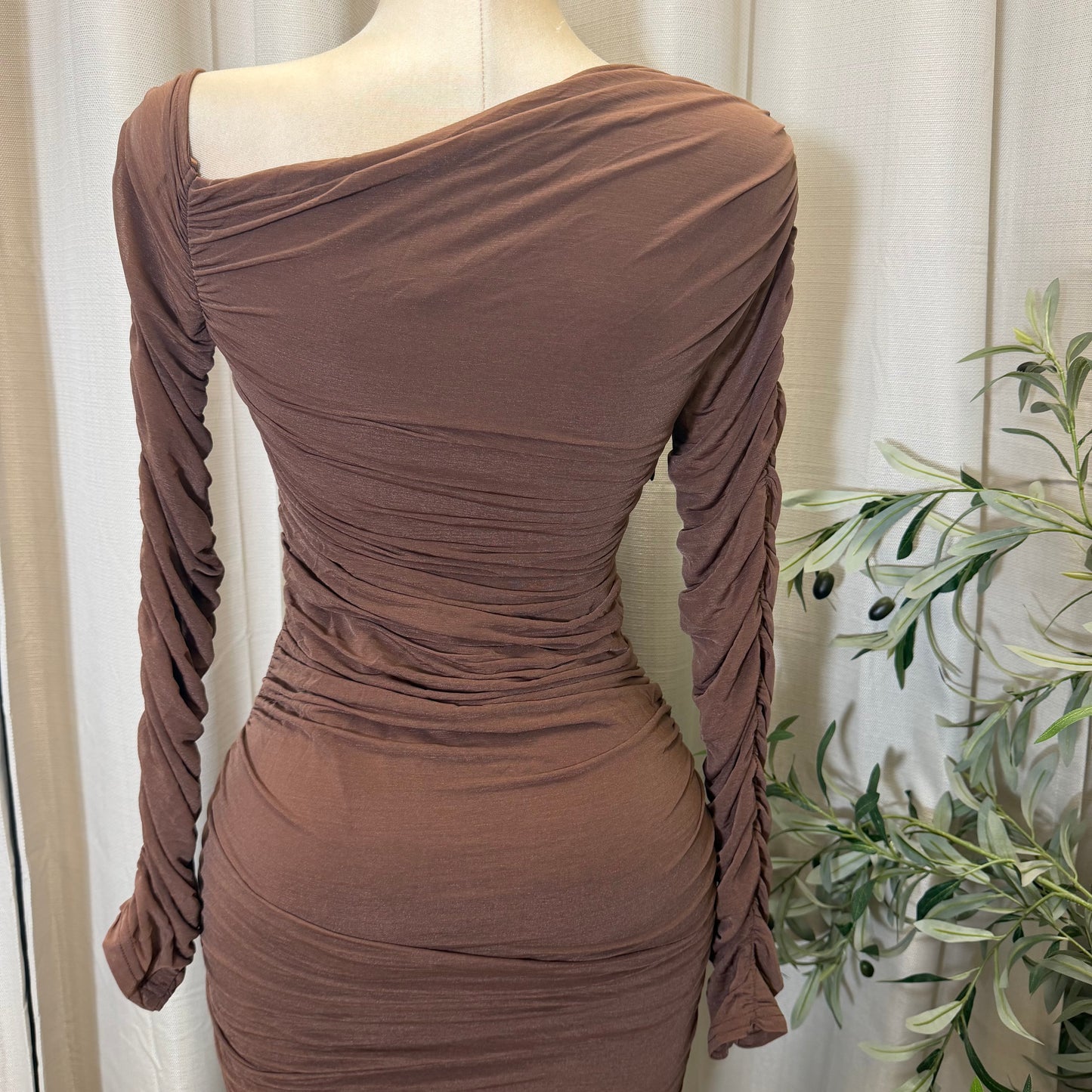LONG SLEEVES ASSYMETRICAL HEM MAXI DRESS-Brown