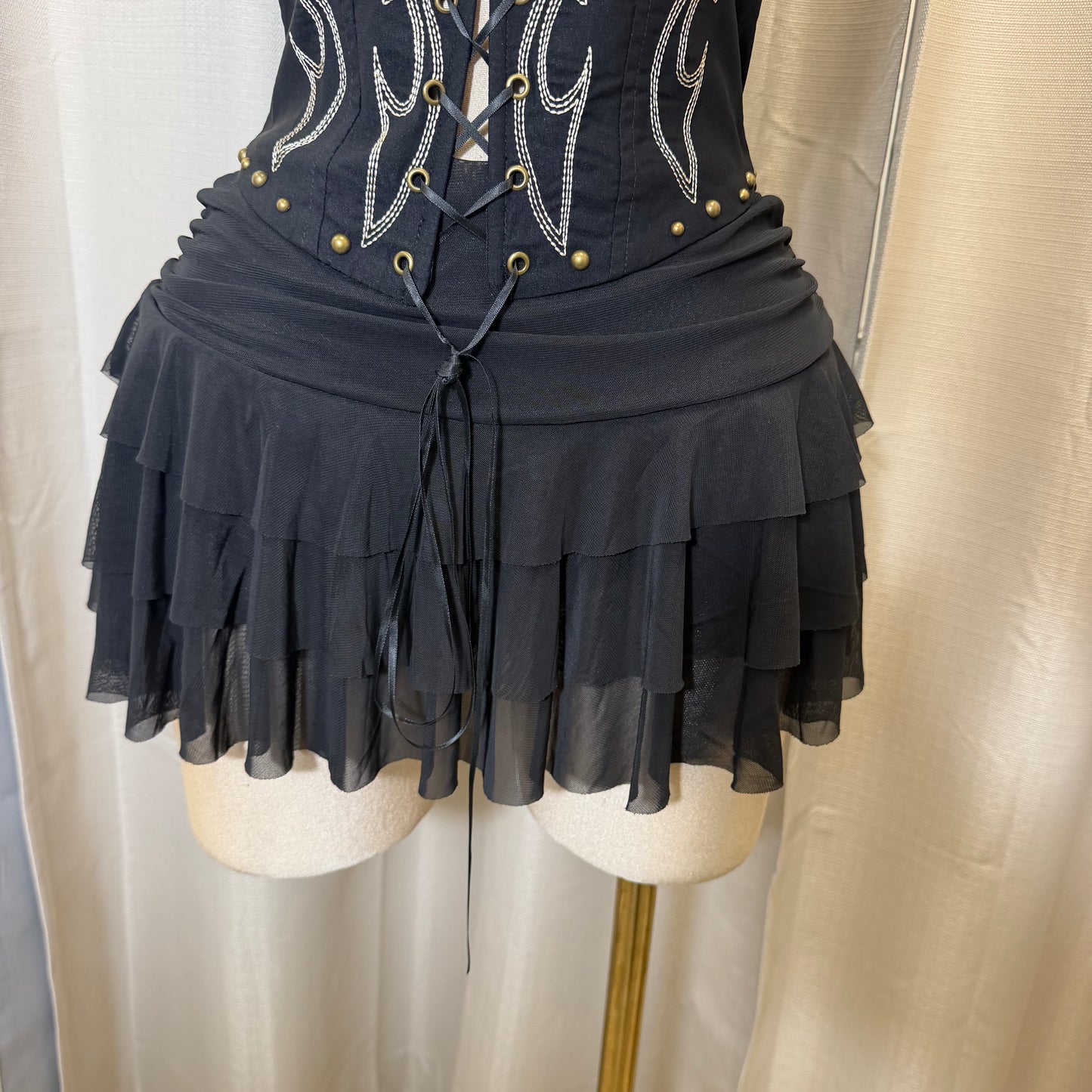 Flare skirt with short underneath-Black