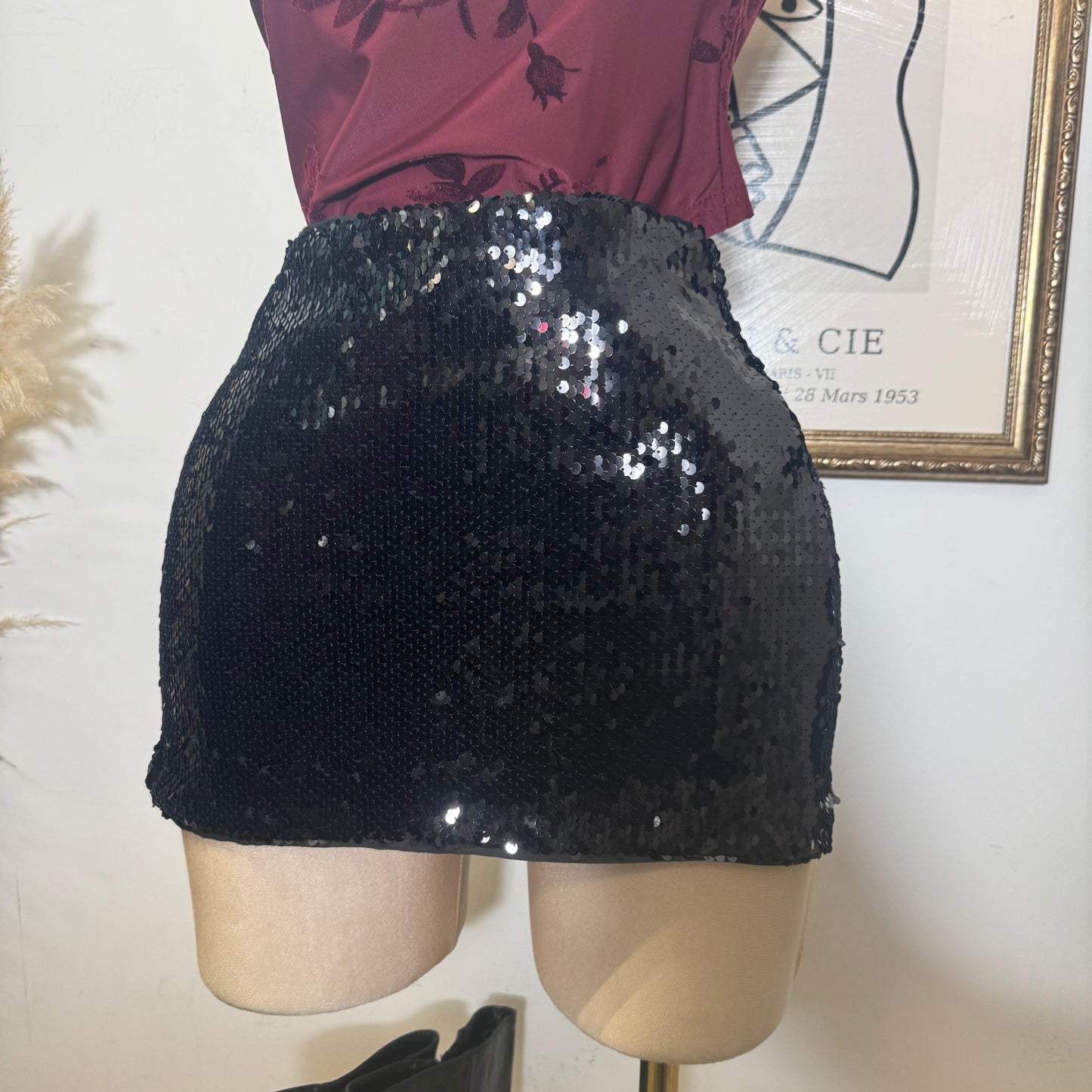 Low Waisted Sequin Micro Mini Skirt-Black