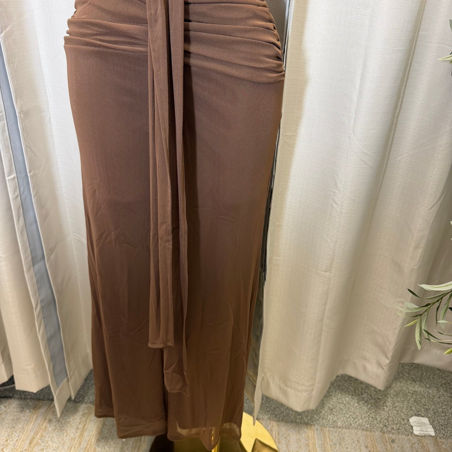 HALTER NECK WIRE WITH SASH JUMPSUIT-Brown