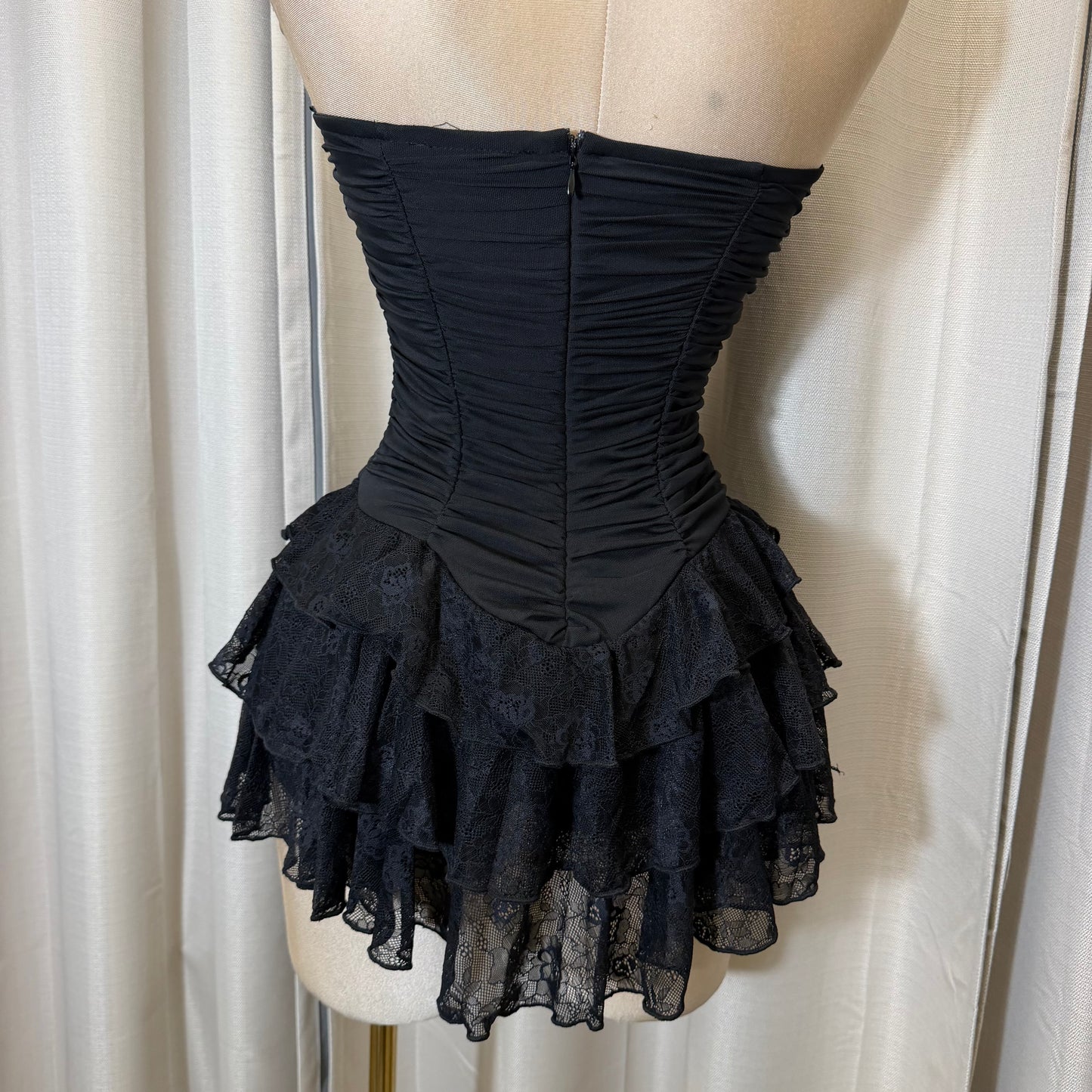 Tube Lace Mini flare dress-black