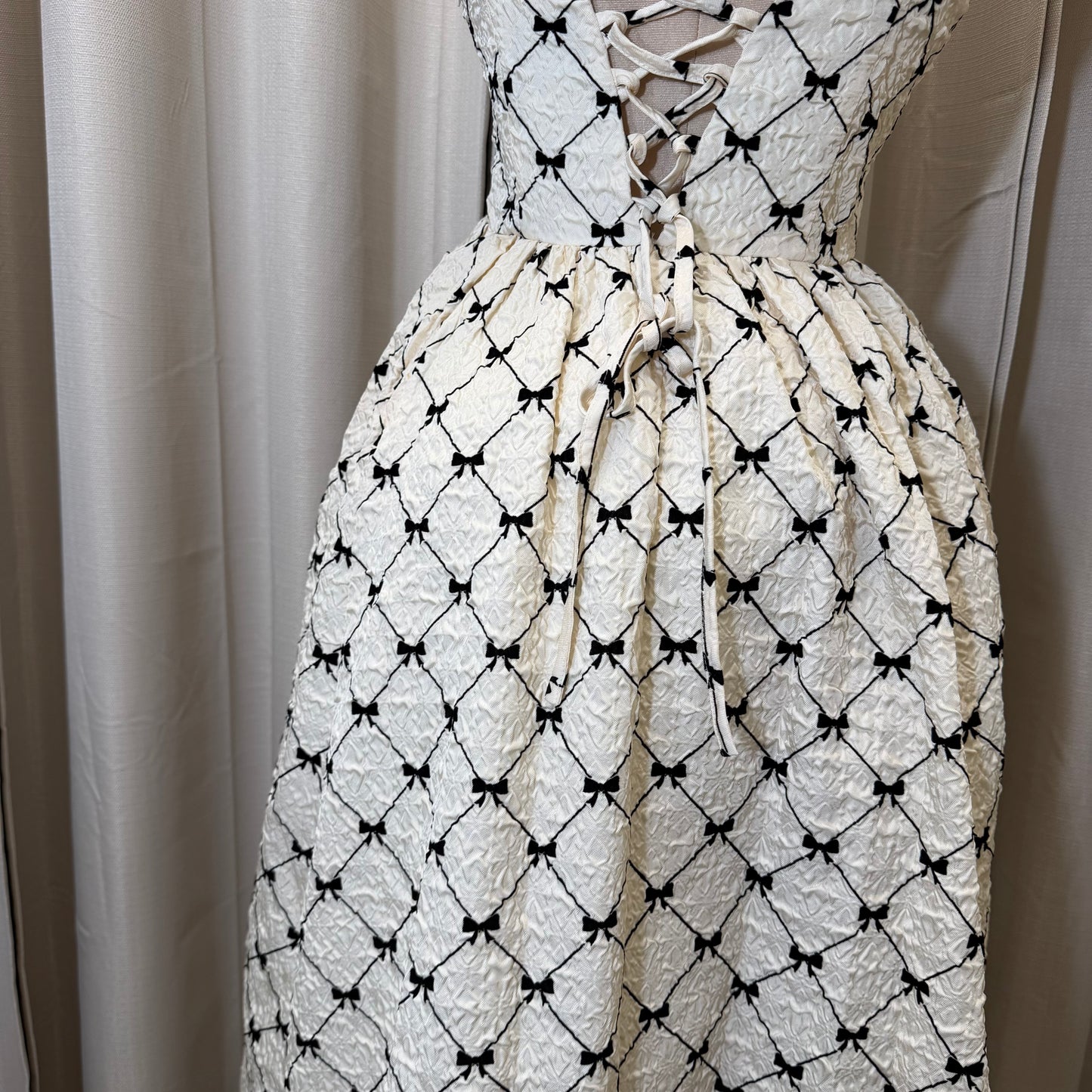 Bow print square neck Maxi Dress with pockets -Black/white