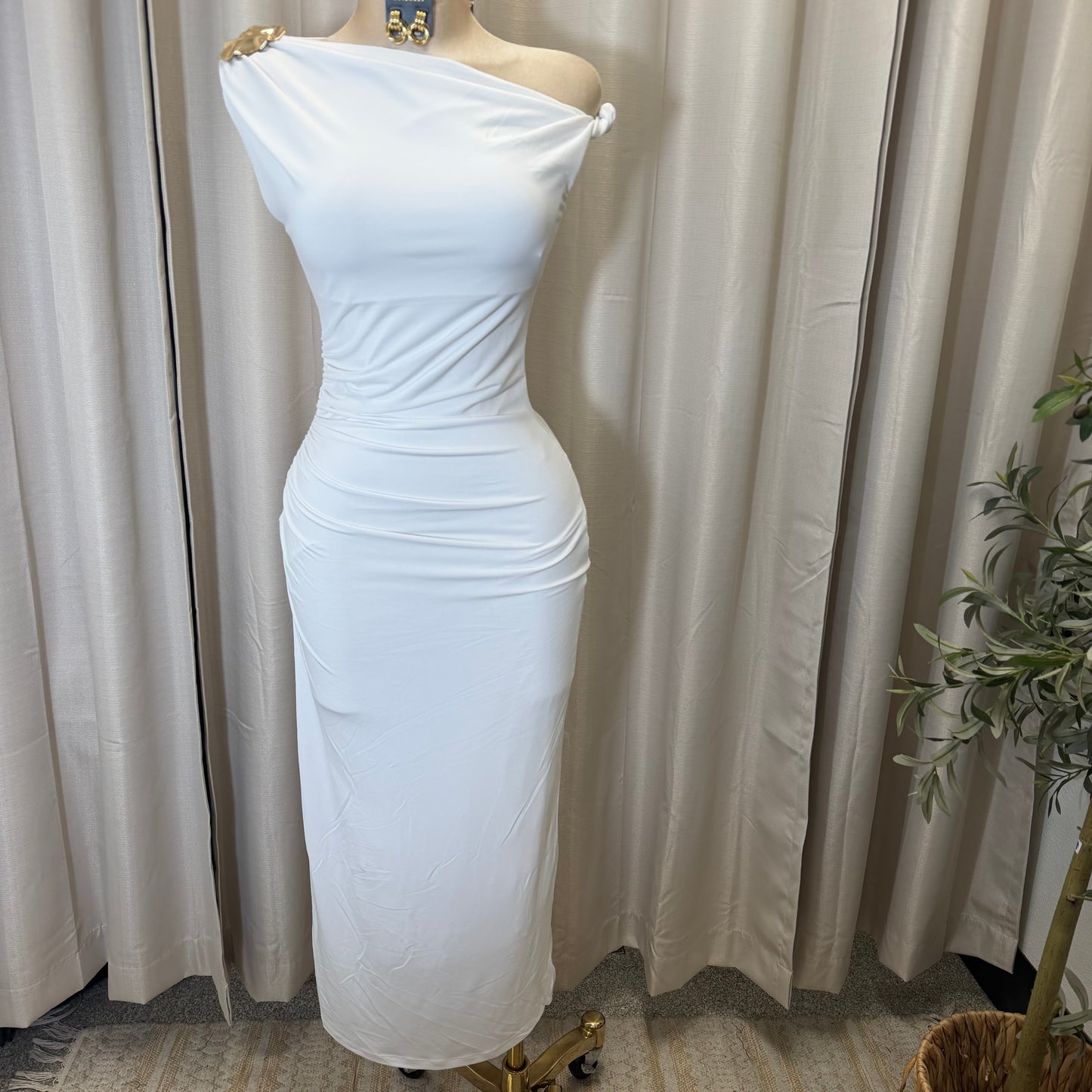 Asymmetric shoulder Gold Detail-White