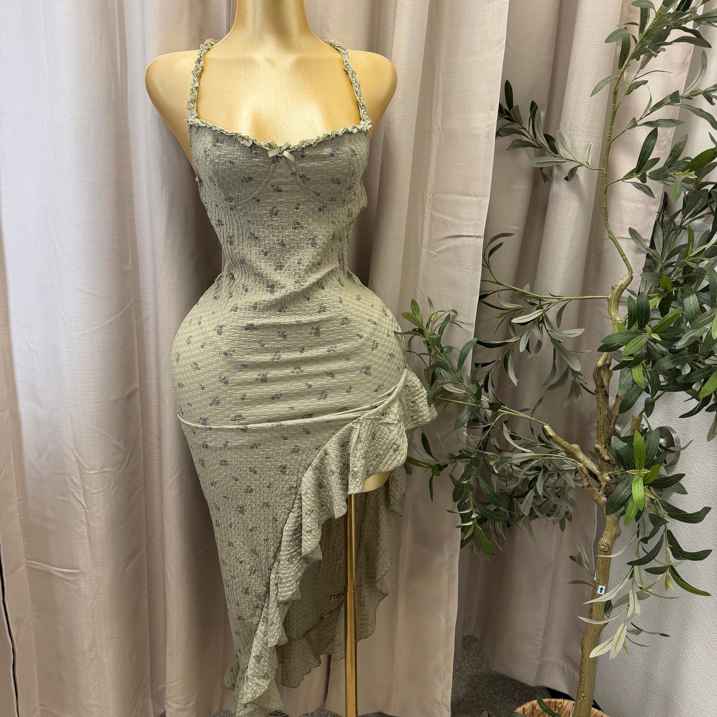 Floral printed open back maxi Dress-Sage