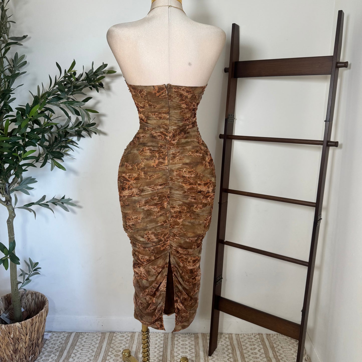 Mesh Print Wire Inset Tube Back Slit Ruching Midi Dress-Brown