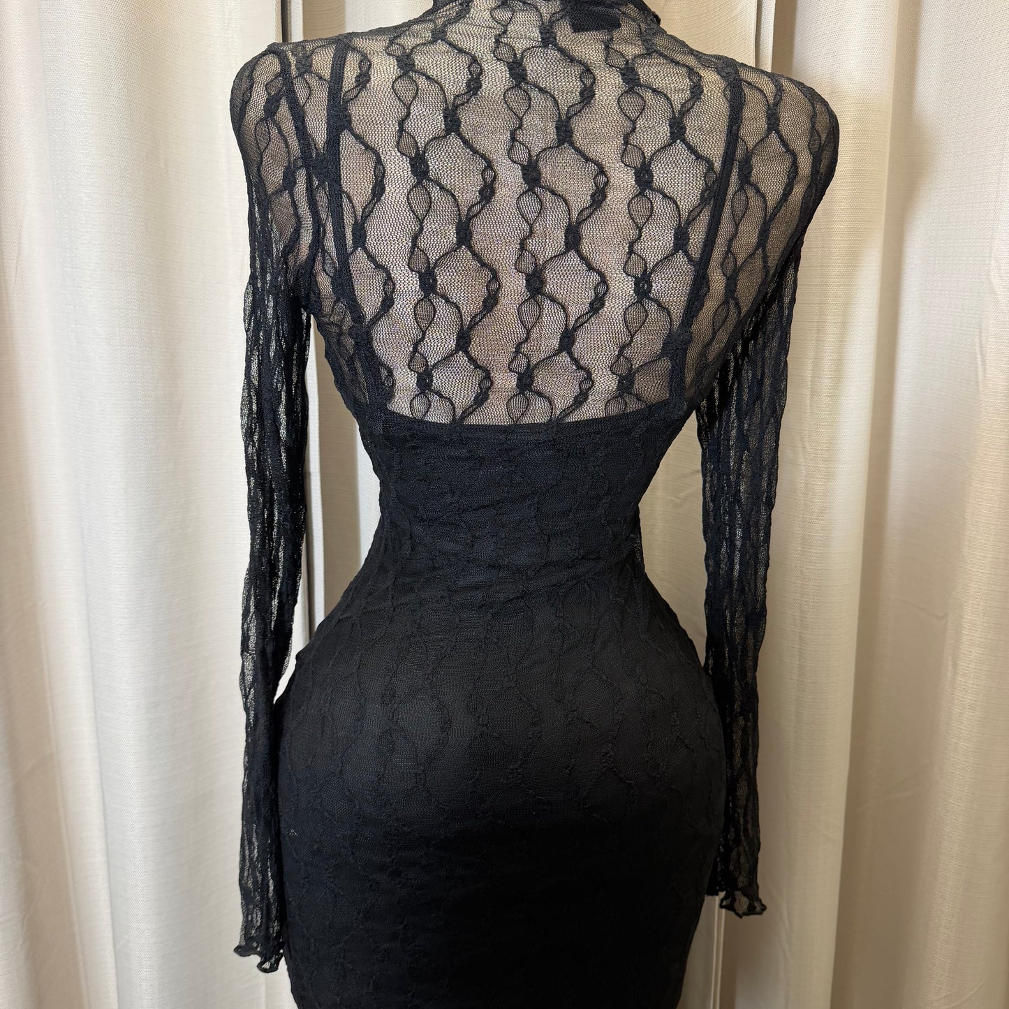 Lace Long Sleeve Maxi  Dress-Black