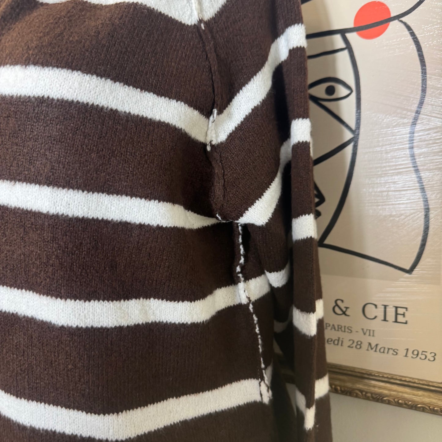 V Neck Stripe Polo Sweater-Brown