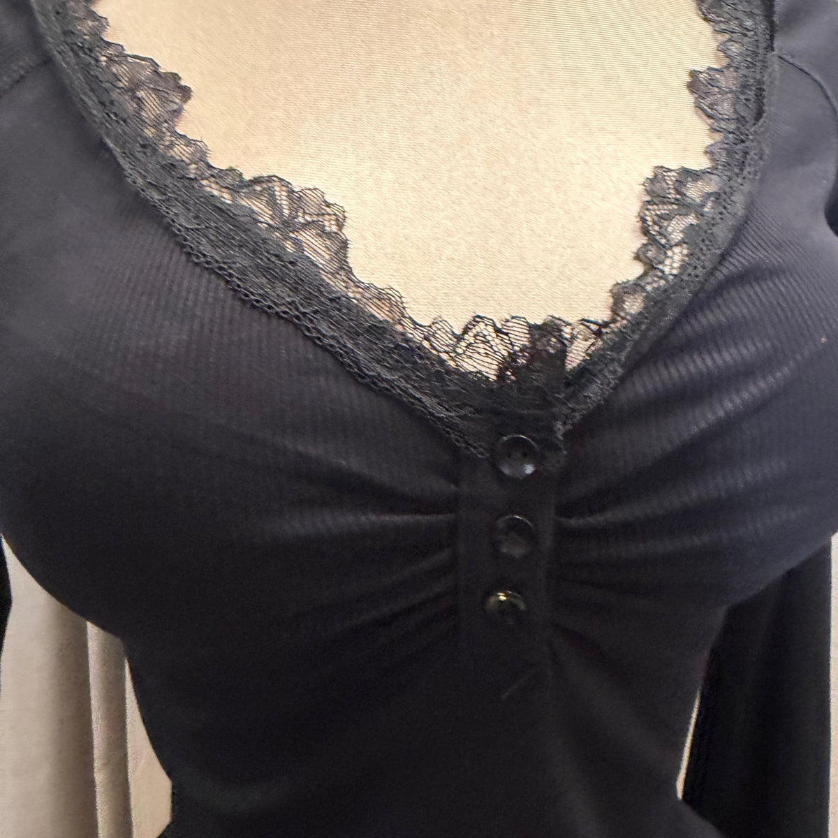 Long sleeve ribbed Lace Detail-Black