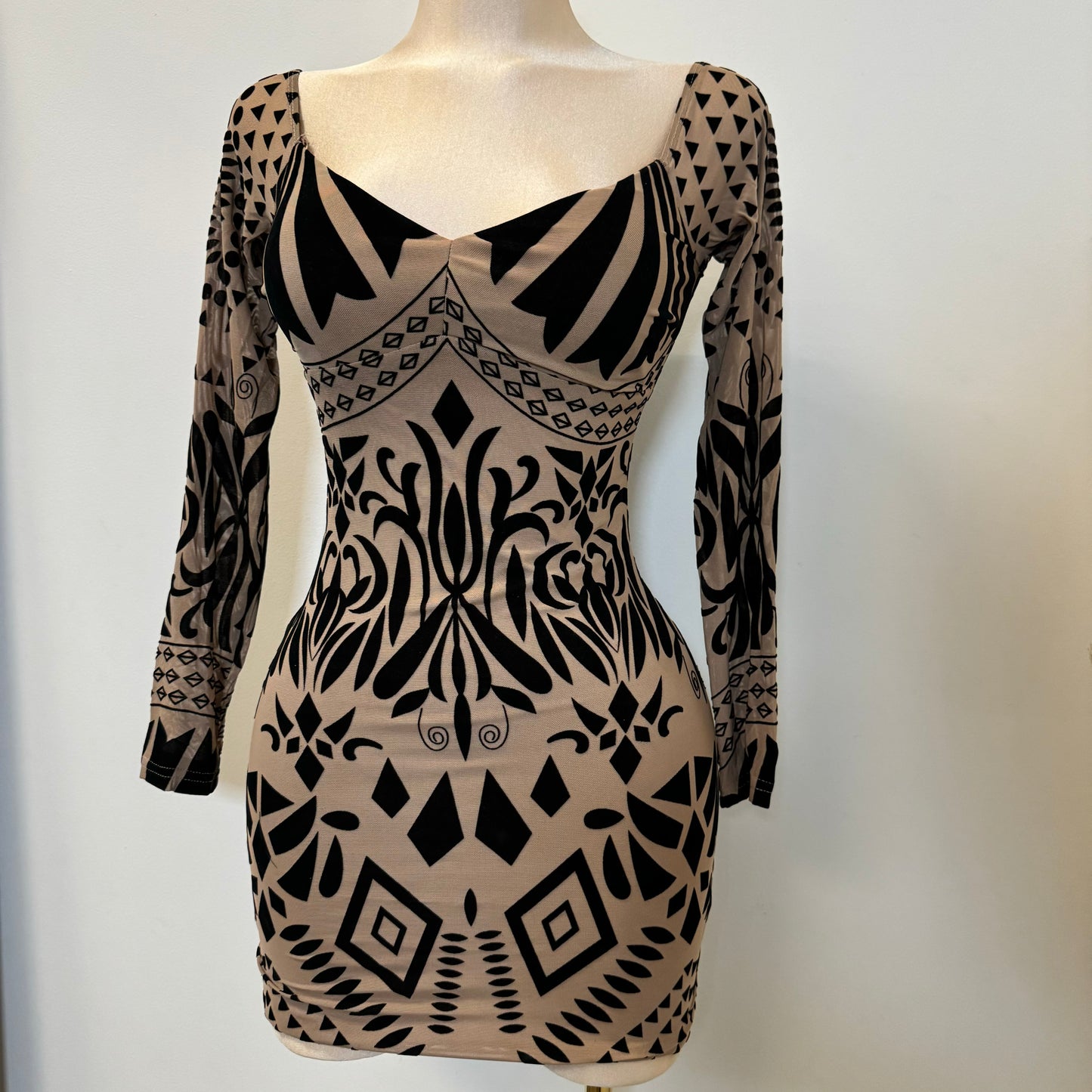 Anslie Dress-Black/Nude