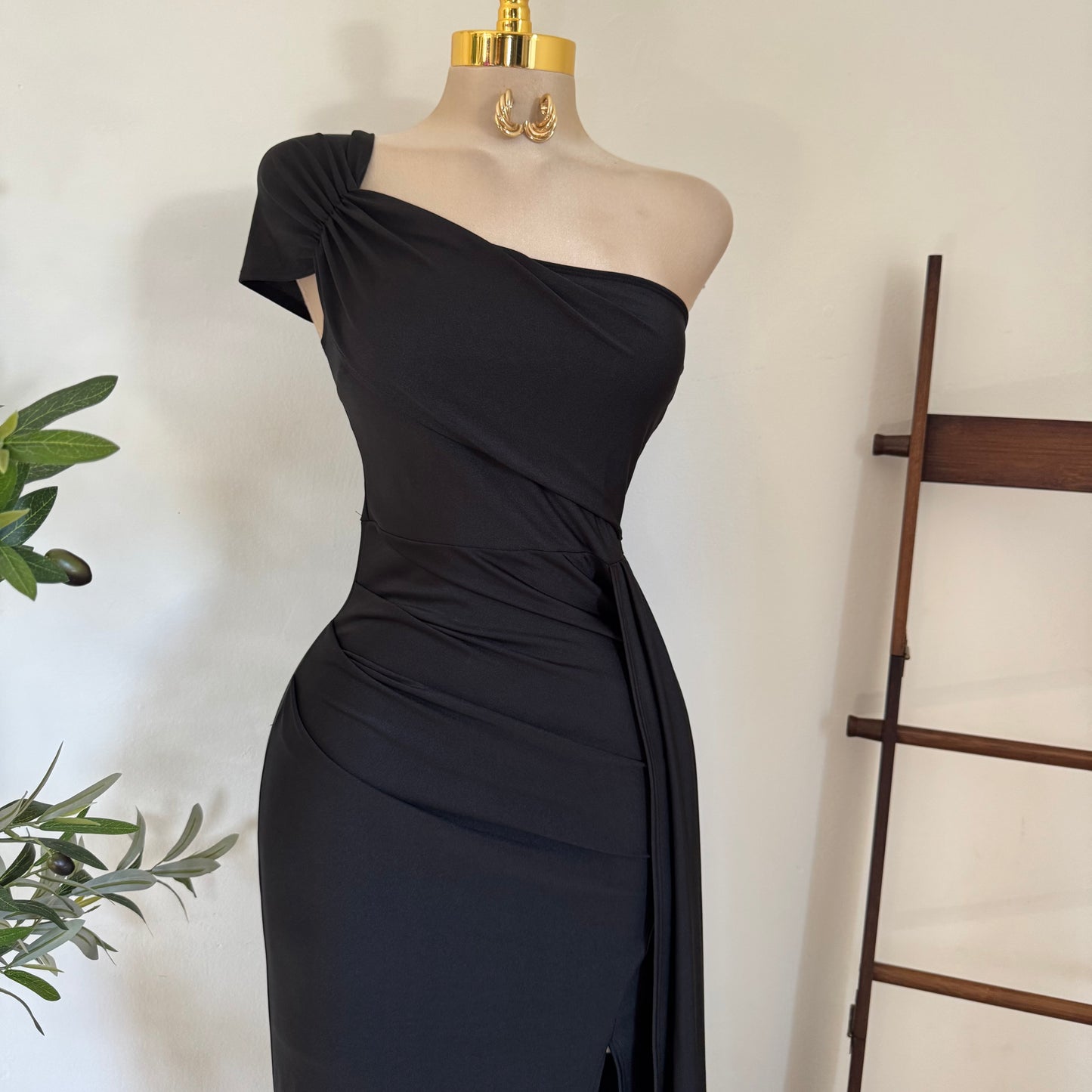 Gala Dress-Black