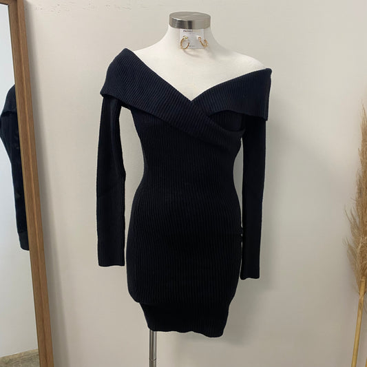 Dinaly Sweater dress- Black