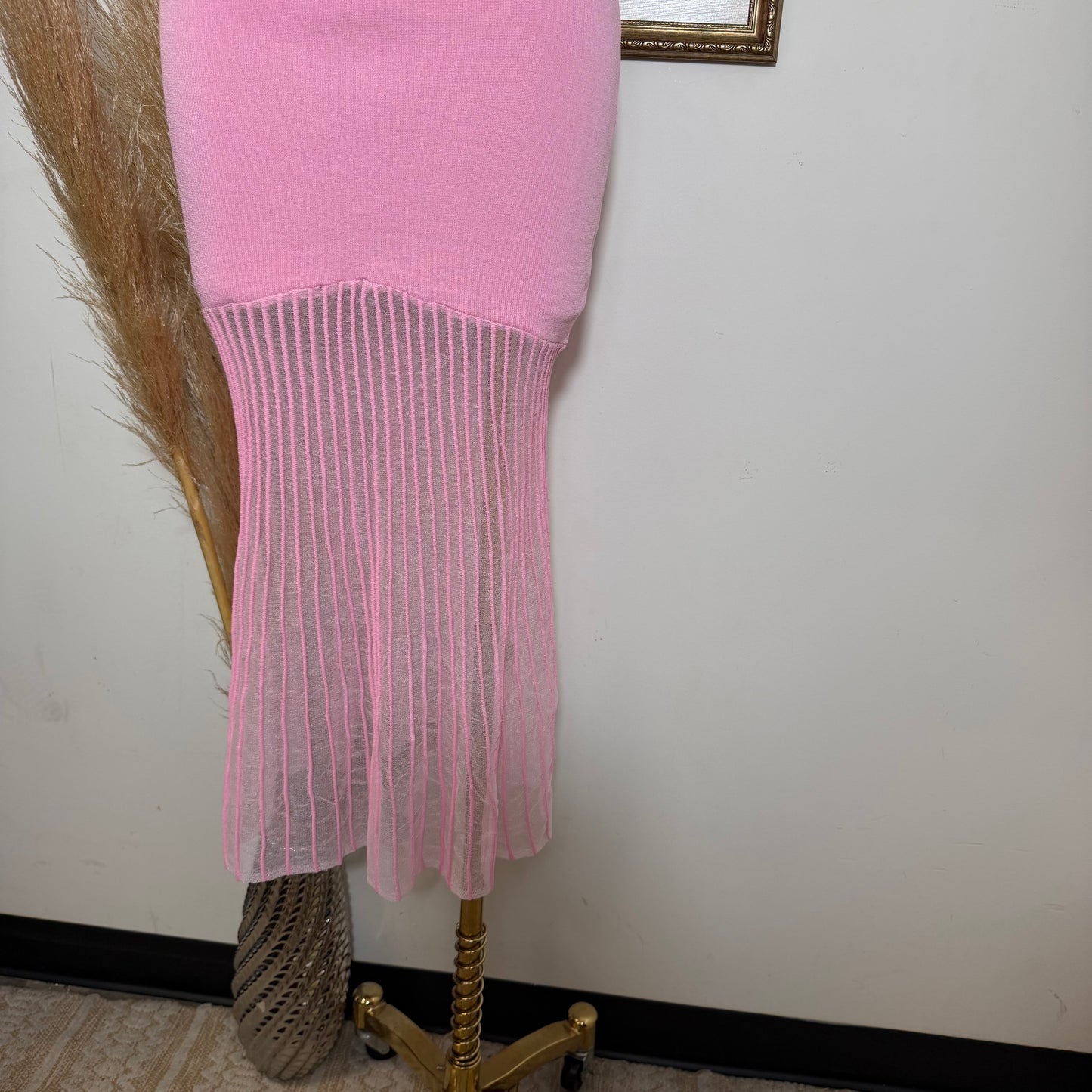 Sleeveless Maxi Knit Dress with Contrast-Pink