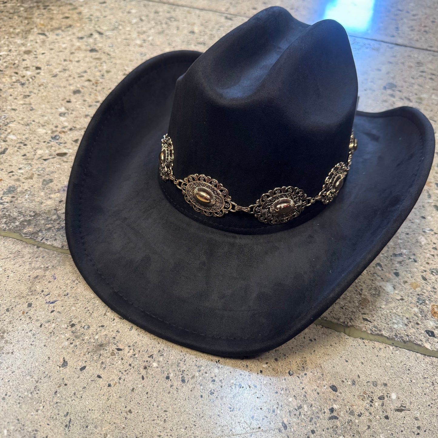 Black  Hat With Gold Chain-Black