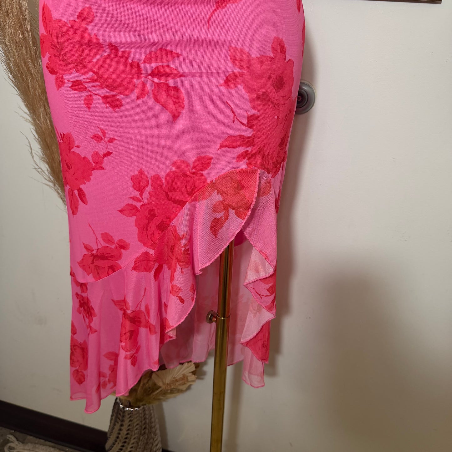 Floral Ruffle Details Slit Midi Dress-Pink/Red