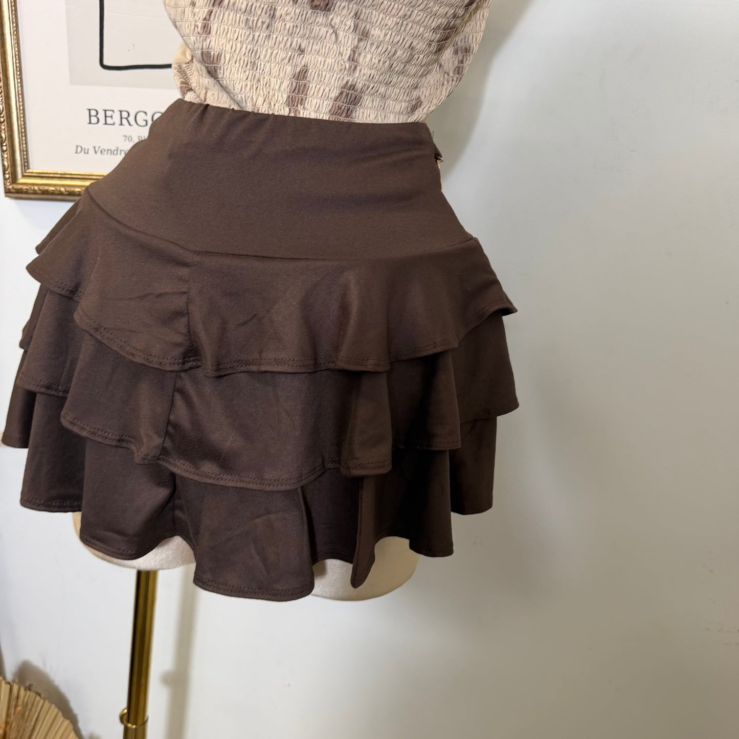Metal Trim Ruffle Mini Skort-Brown