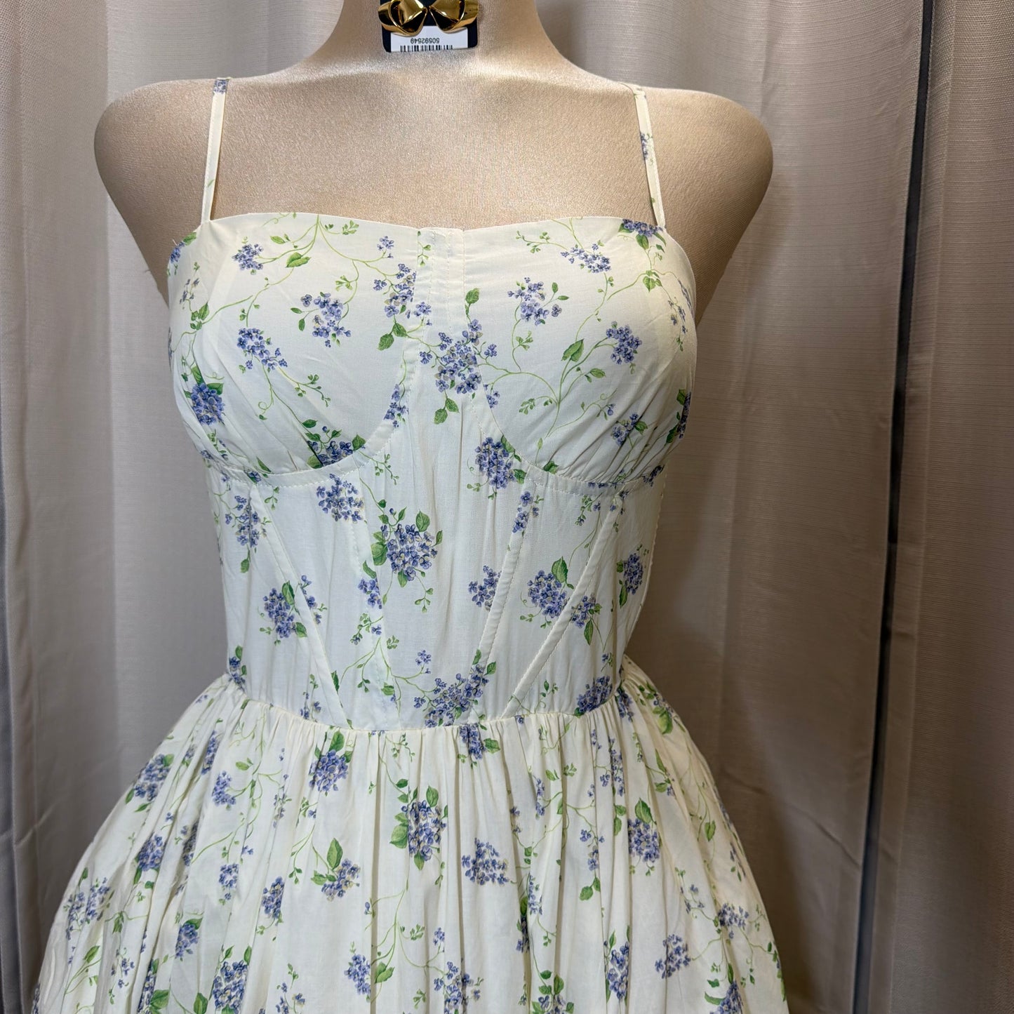 Floral Sleeveless spaghetti strap sweetheart neck fit and Flare Dress-Ivory/Blue