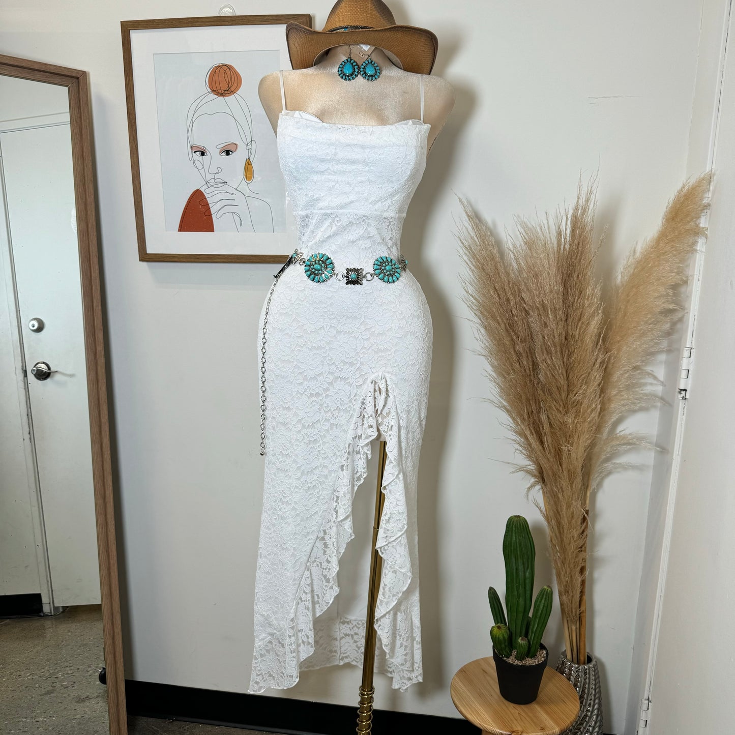 Corazón Mágico Lace Dress-White