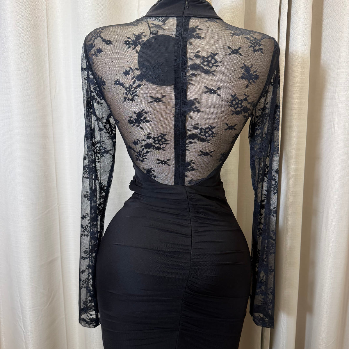 Korean Lace Long Sleeve Midi Dress-Black
