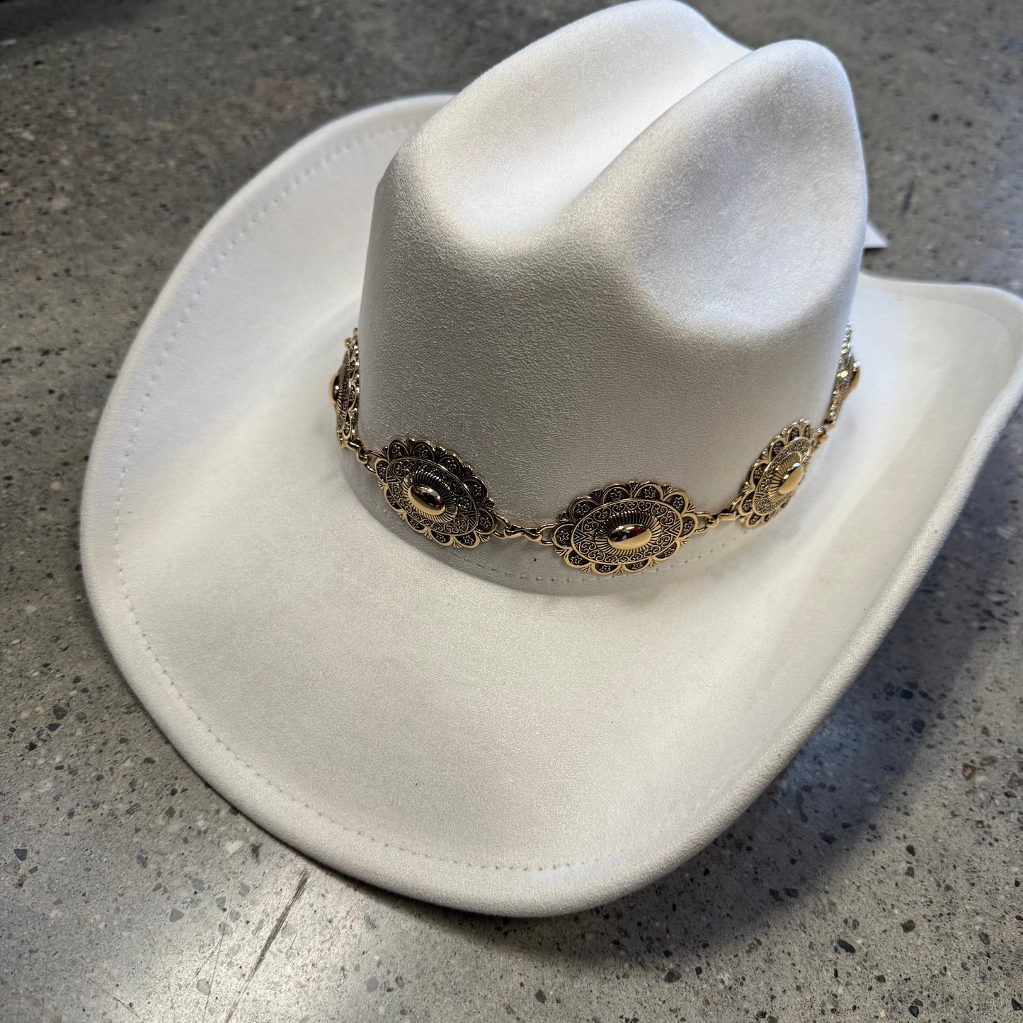 white Hat With Gold Chain-White