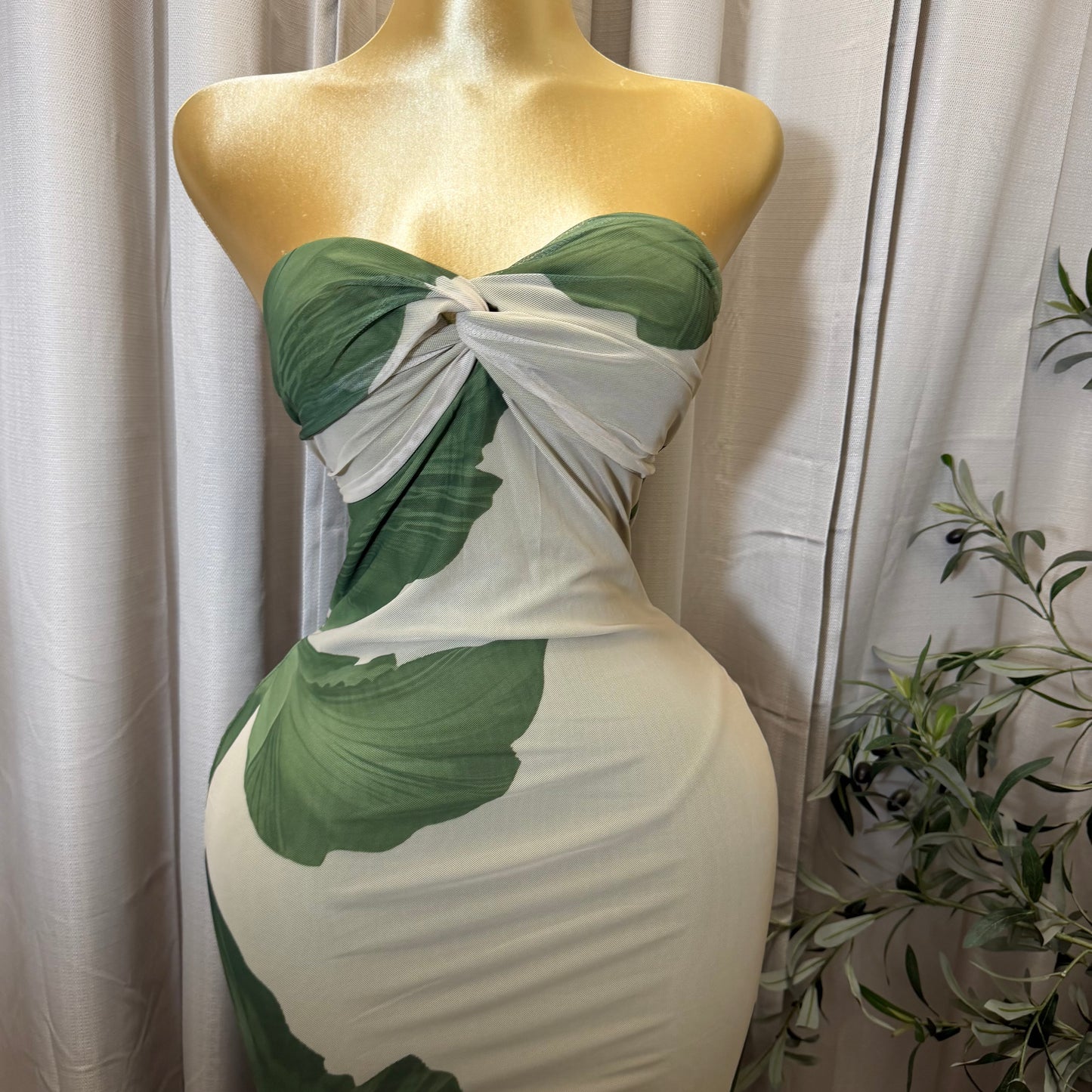 STRAPLESS TWIST FRONT PRINTED MESH MAXI DRESS-Multi Green
