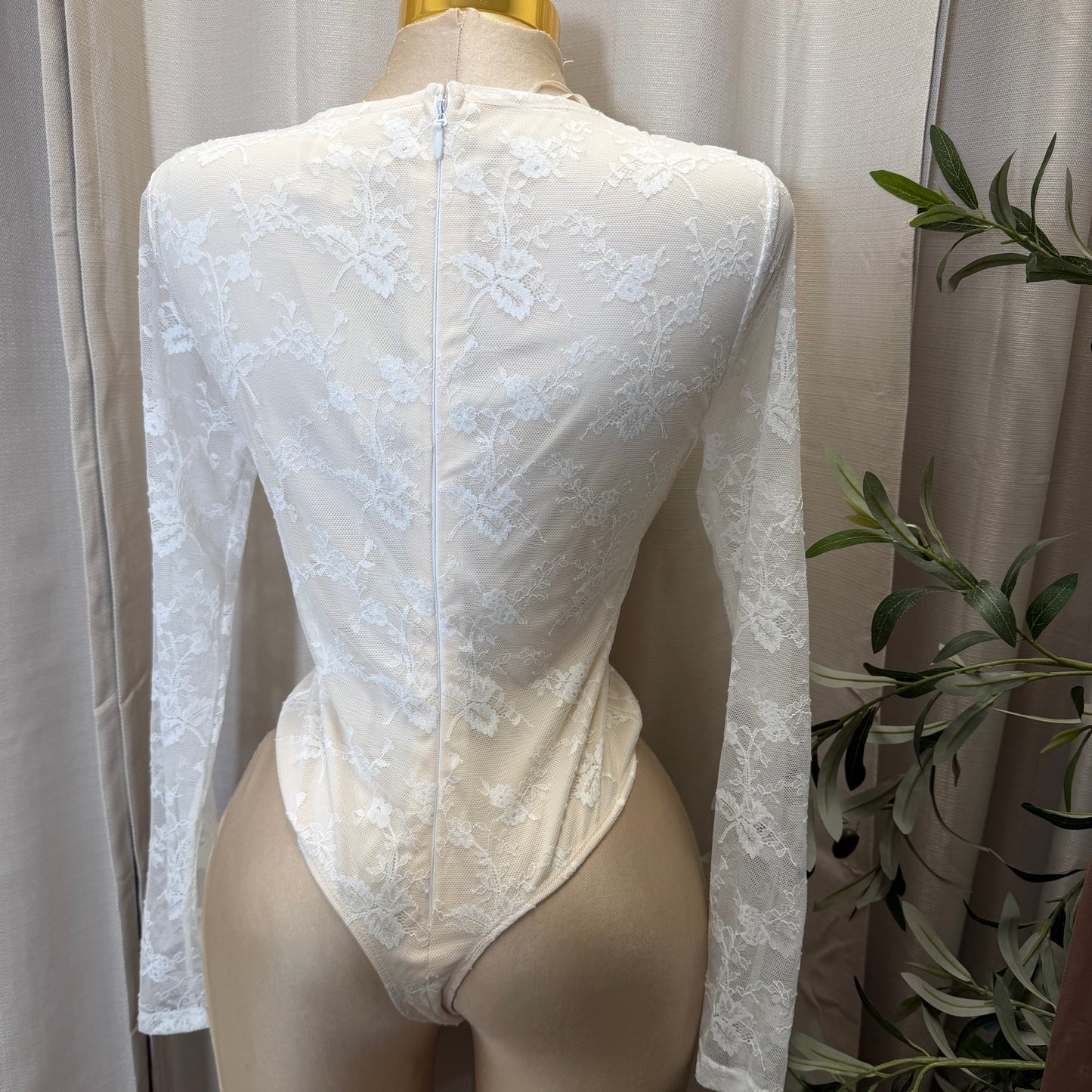 LONG SLEEVE COWL NECK BODYSUIT-White/Ivory