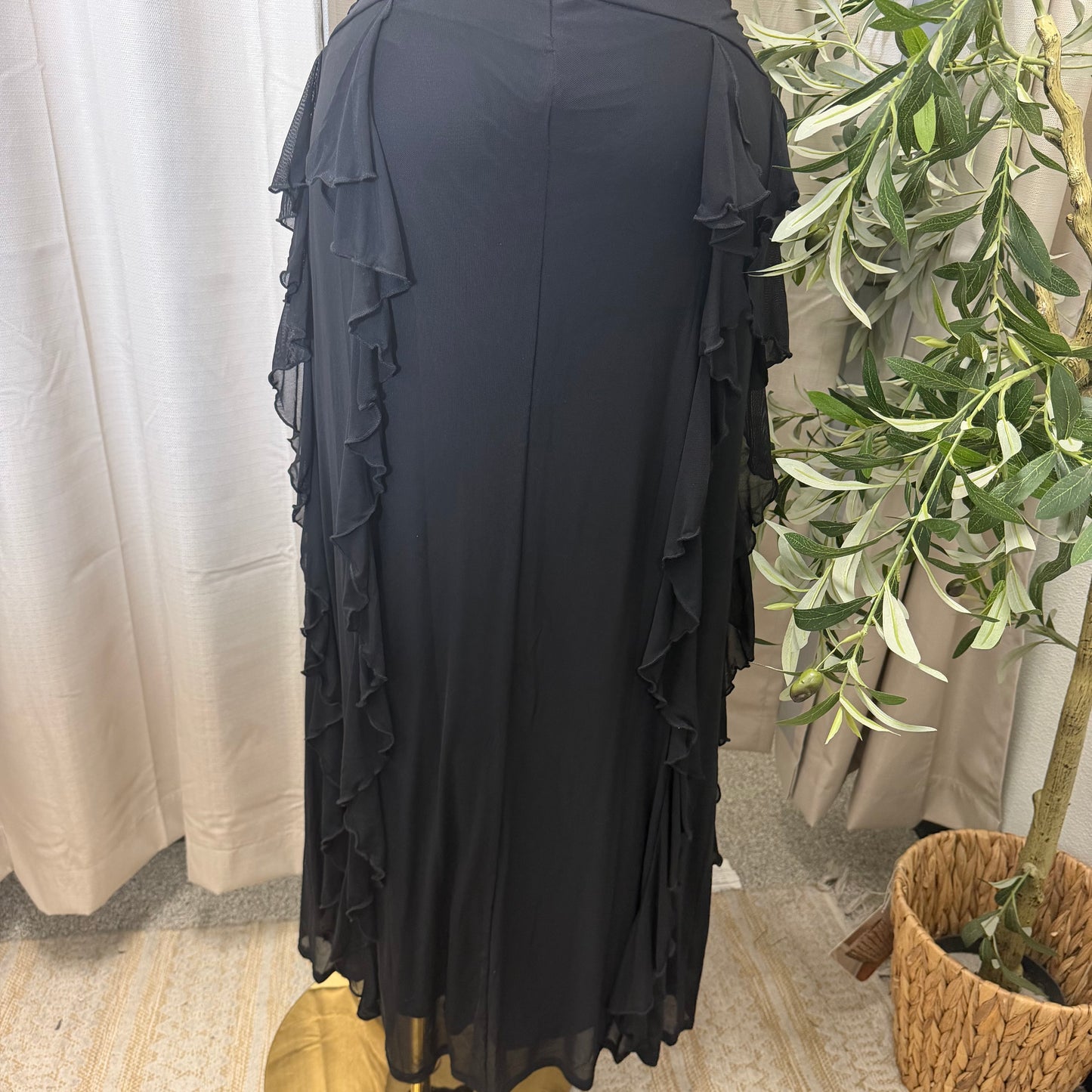V-NECK HALTER CASCADE RUFFLE MAXI DRESS-Black