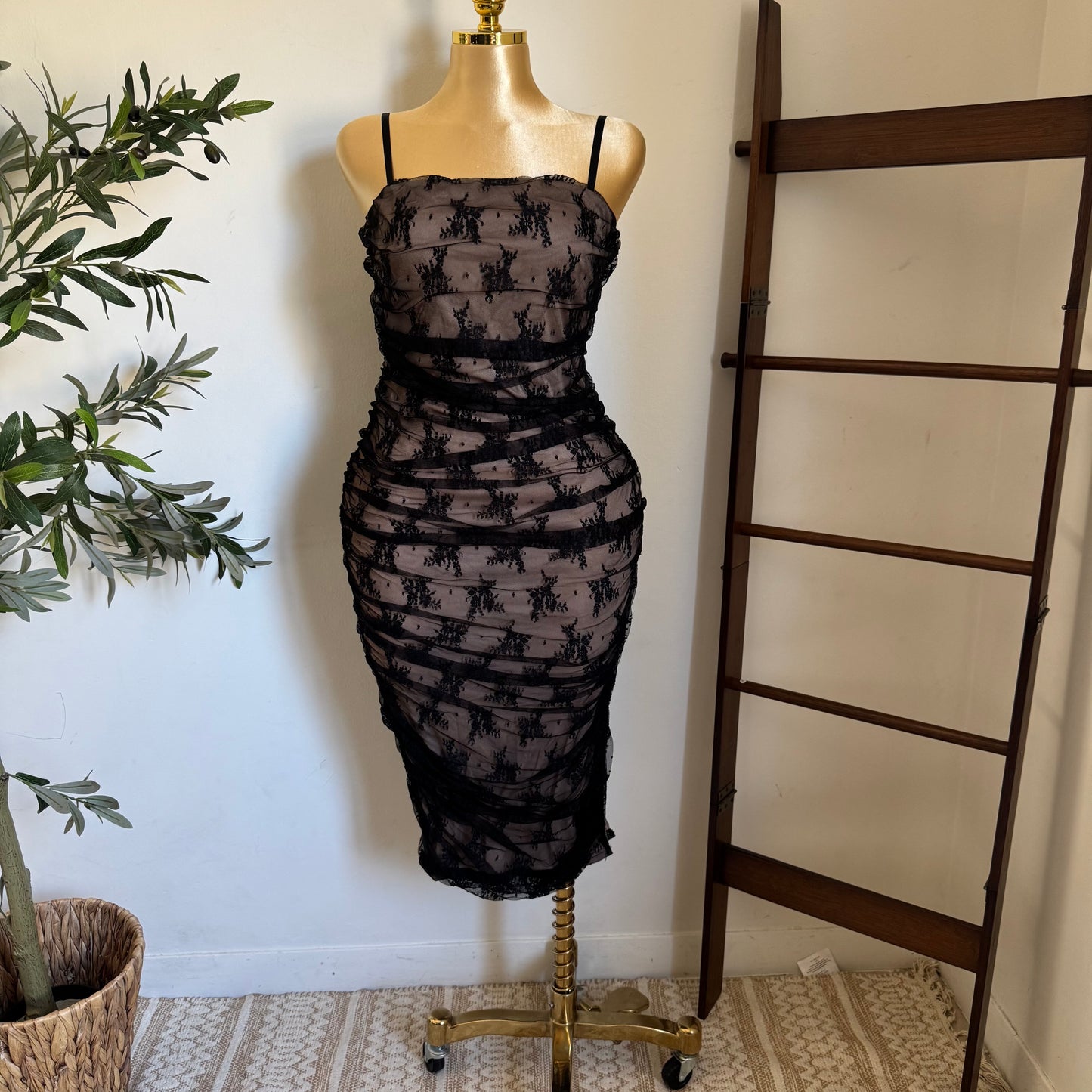 Lace Midi Dress Plus size -Black