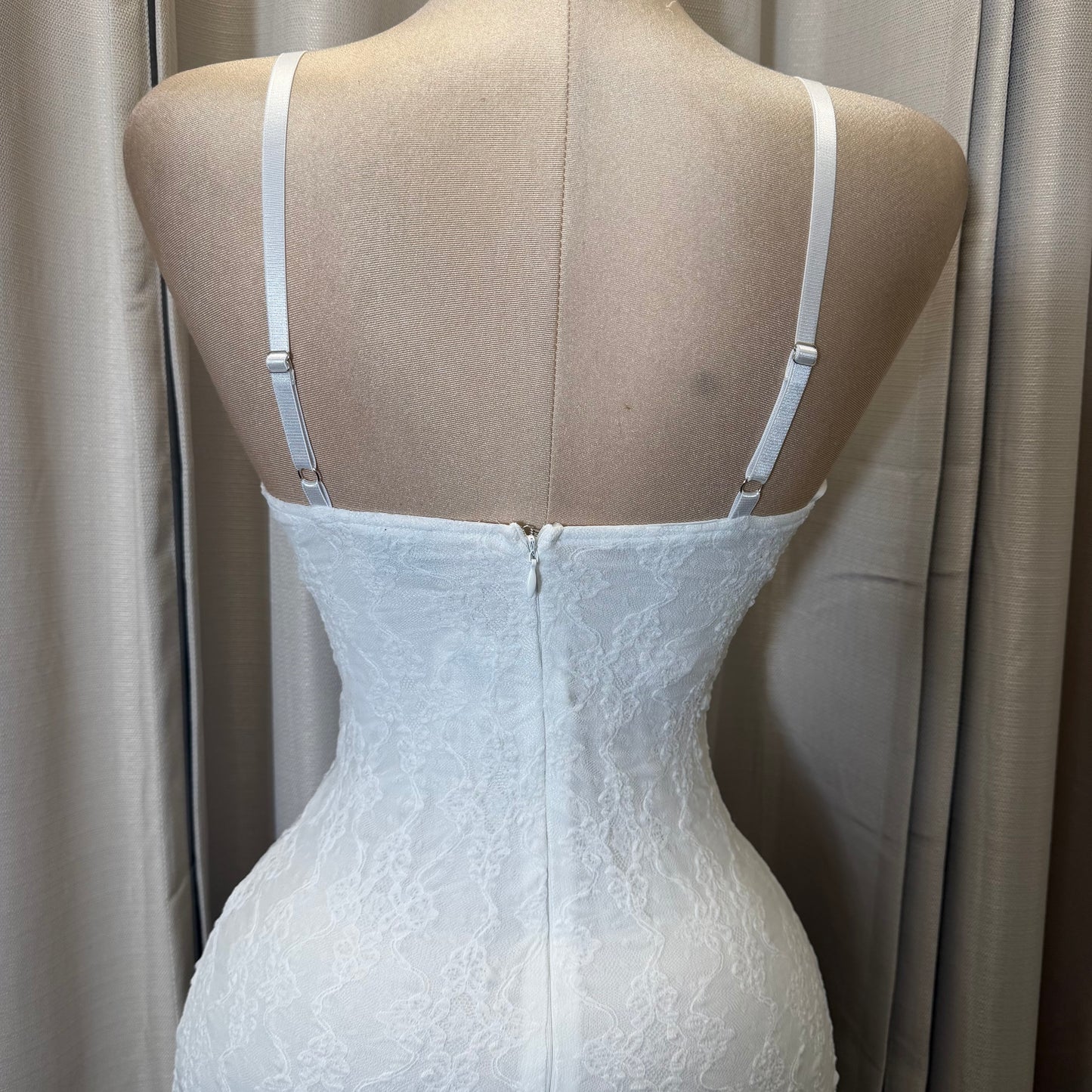 Mismaloya Dress-Lace White