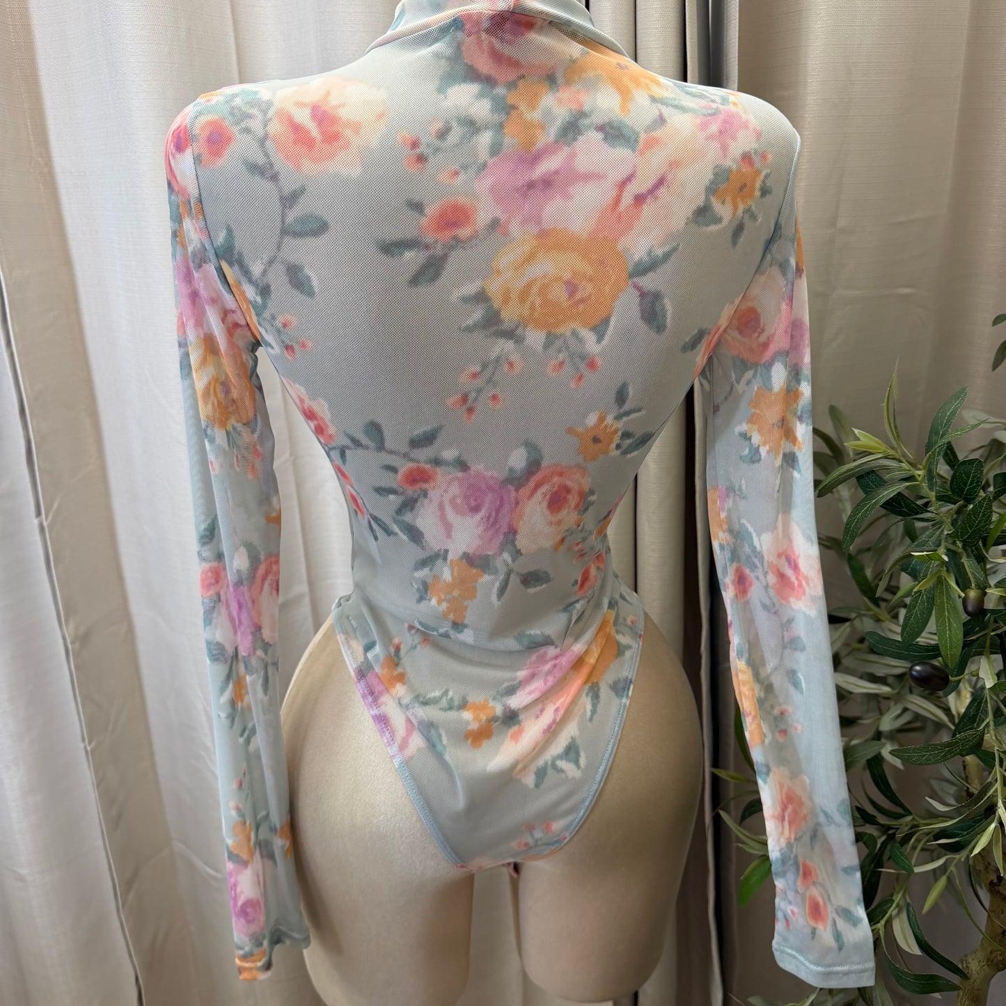 Flower Round Neck Long Sleeve Mesh Top-Green