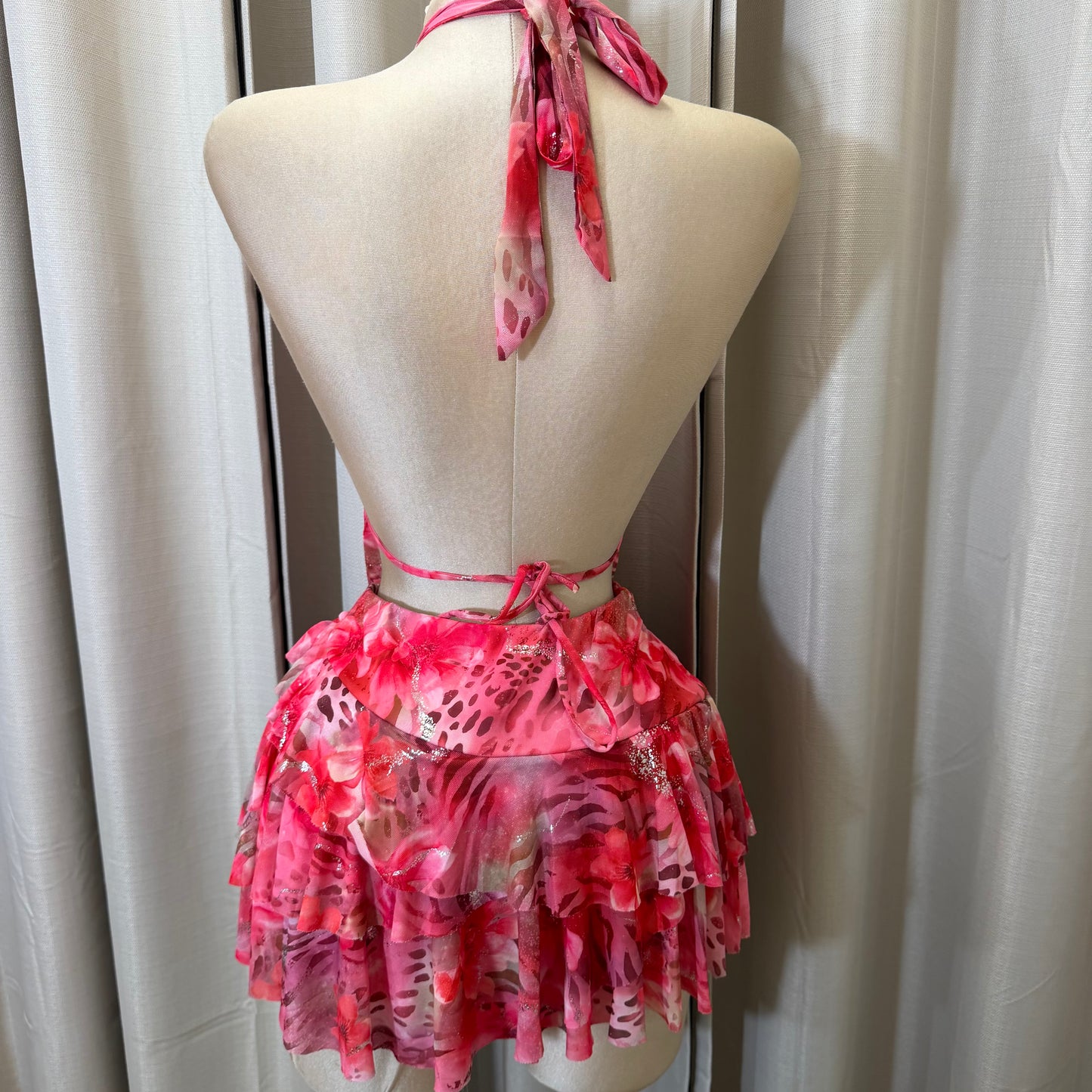 Halter Open back Top Mini skirt set-Pink