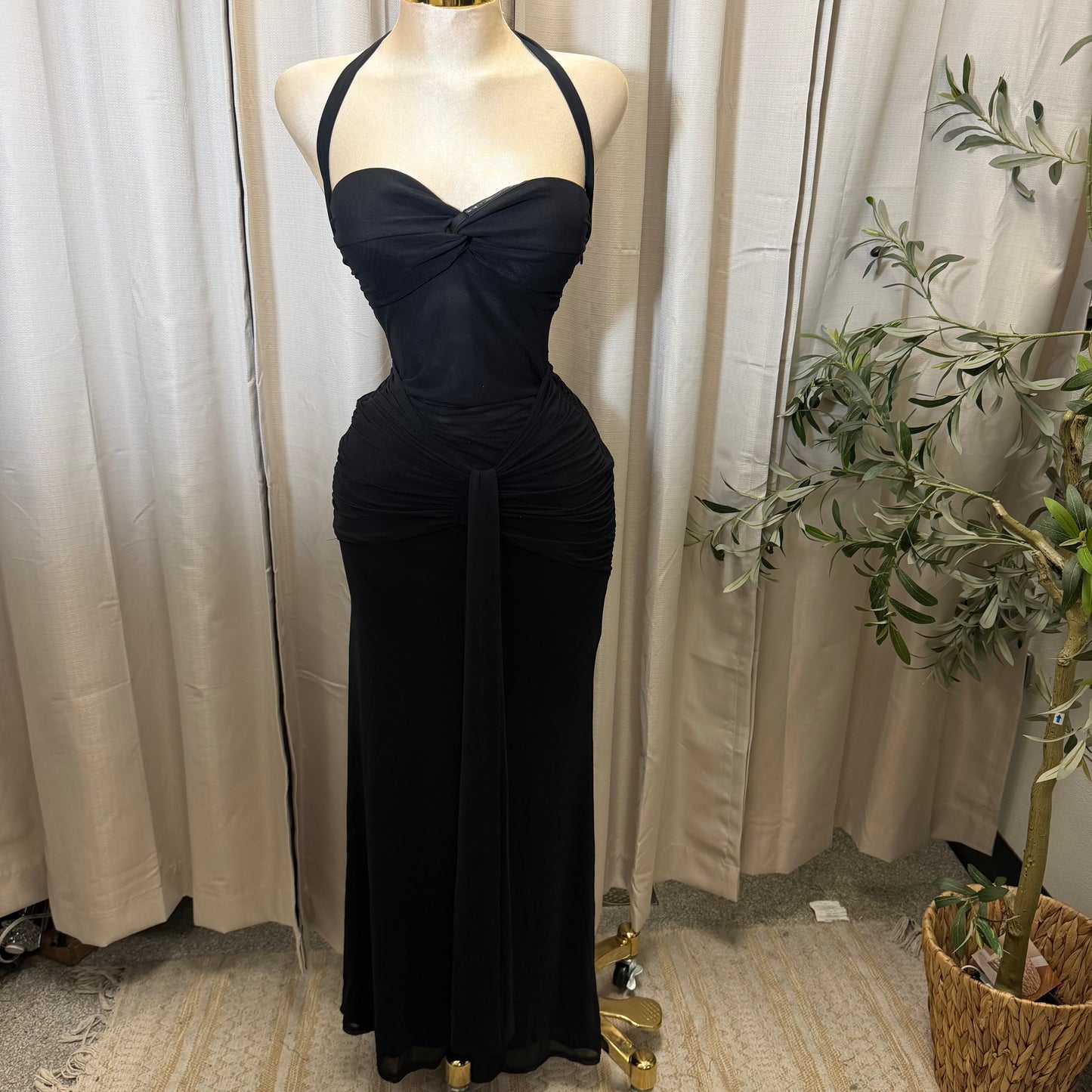 HALTER TWIST FRONT DRAPED MAXI DRESS-Black