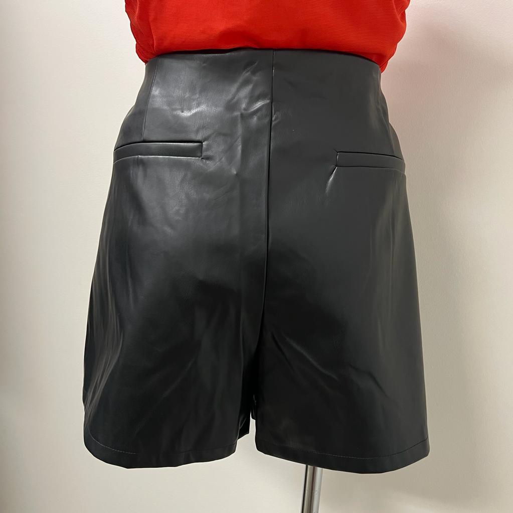 Janna Leather Short PL-Black