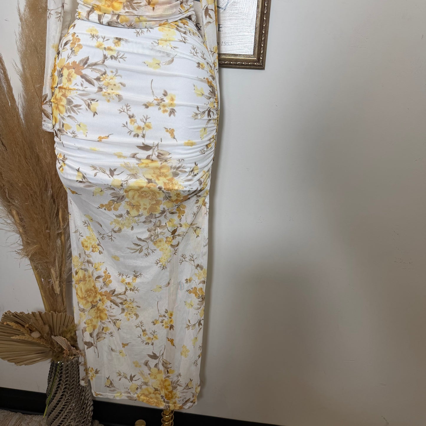 Off shoulder printed Mesh Top and ruched Maxi Skirt Set-Yellow Print