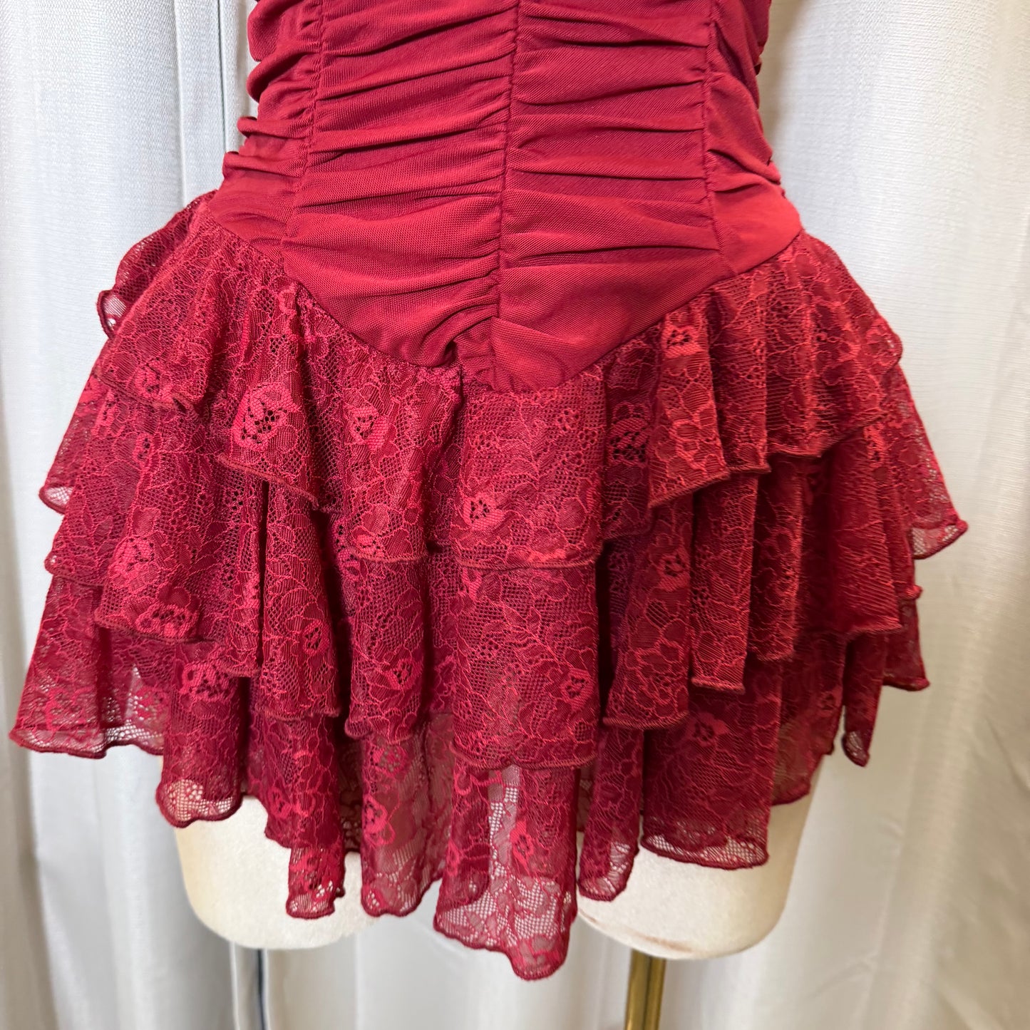 Tube Lace Mini flare dress-burgundy