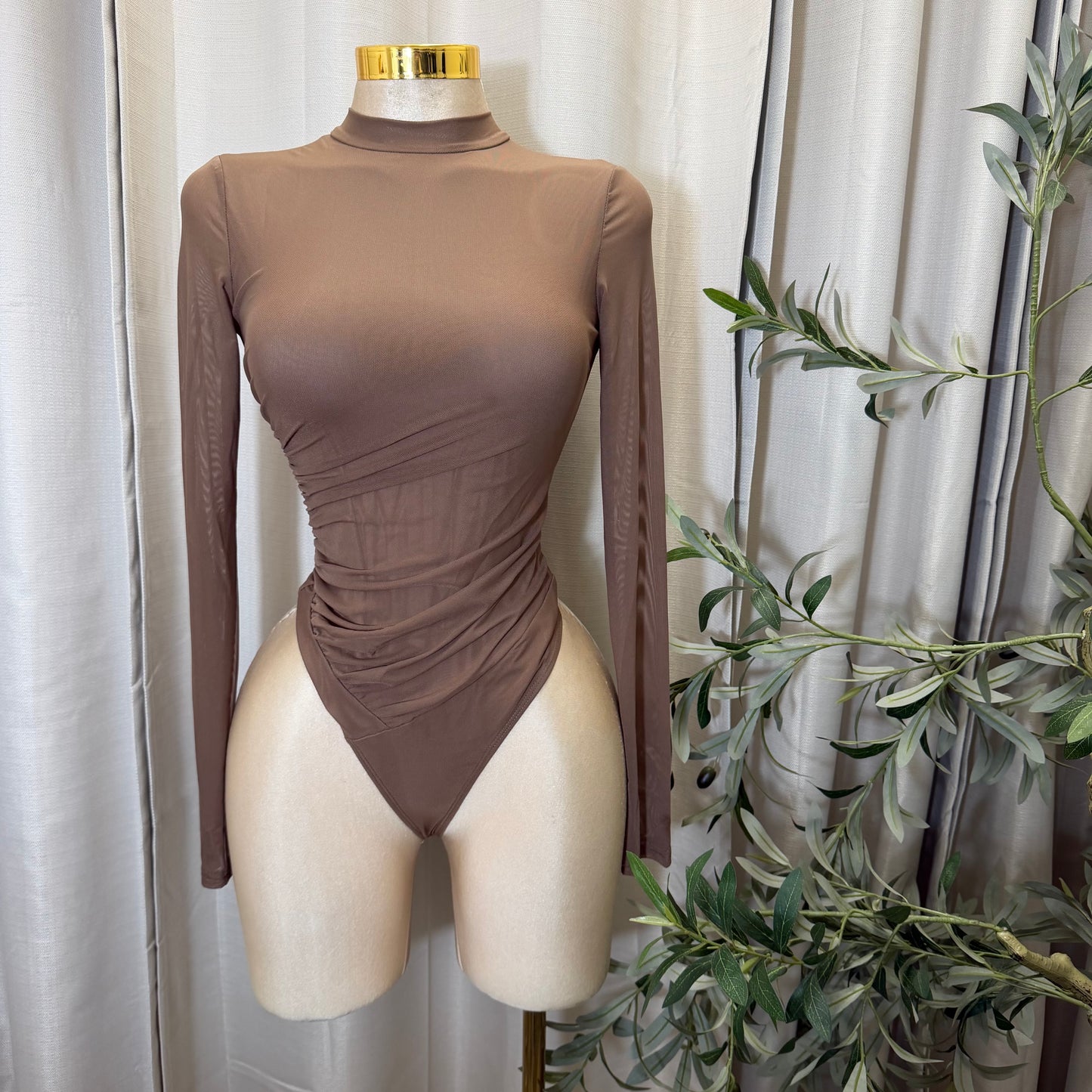 LONG SLEEVE MOCK NECK BODYSUIT- Brown