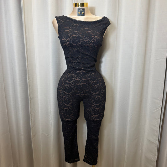 Asymmetrical Floral Lace Capri Jumpsuit-Black
