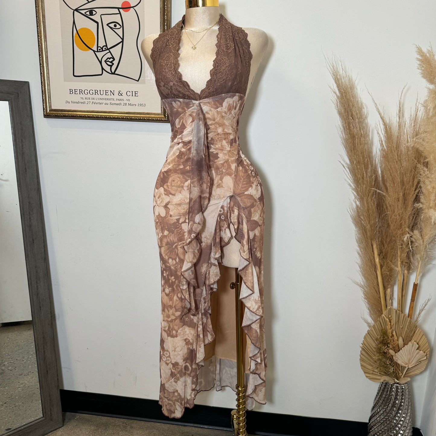 Xio open Slit Dress-Brown