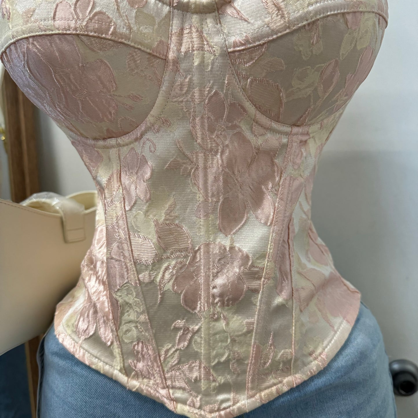 Daliahh Corset Top-white/Pink