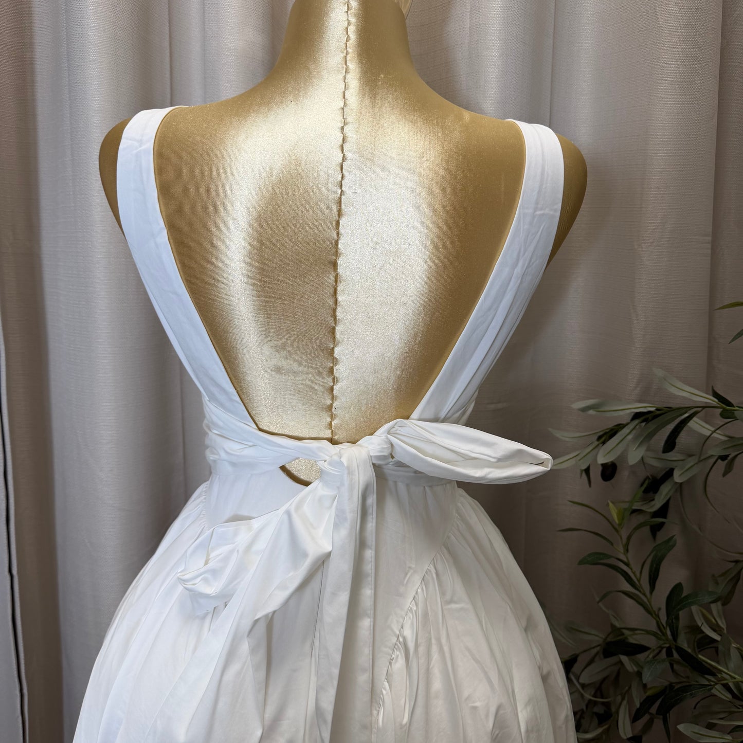 Poplin Back Ribbon MIdi Dress-White
