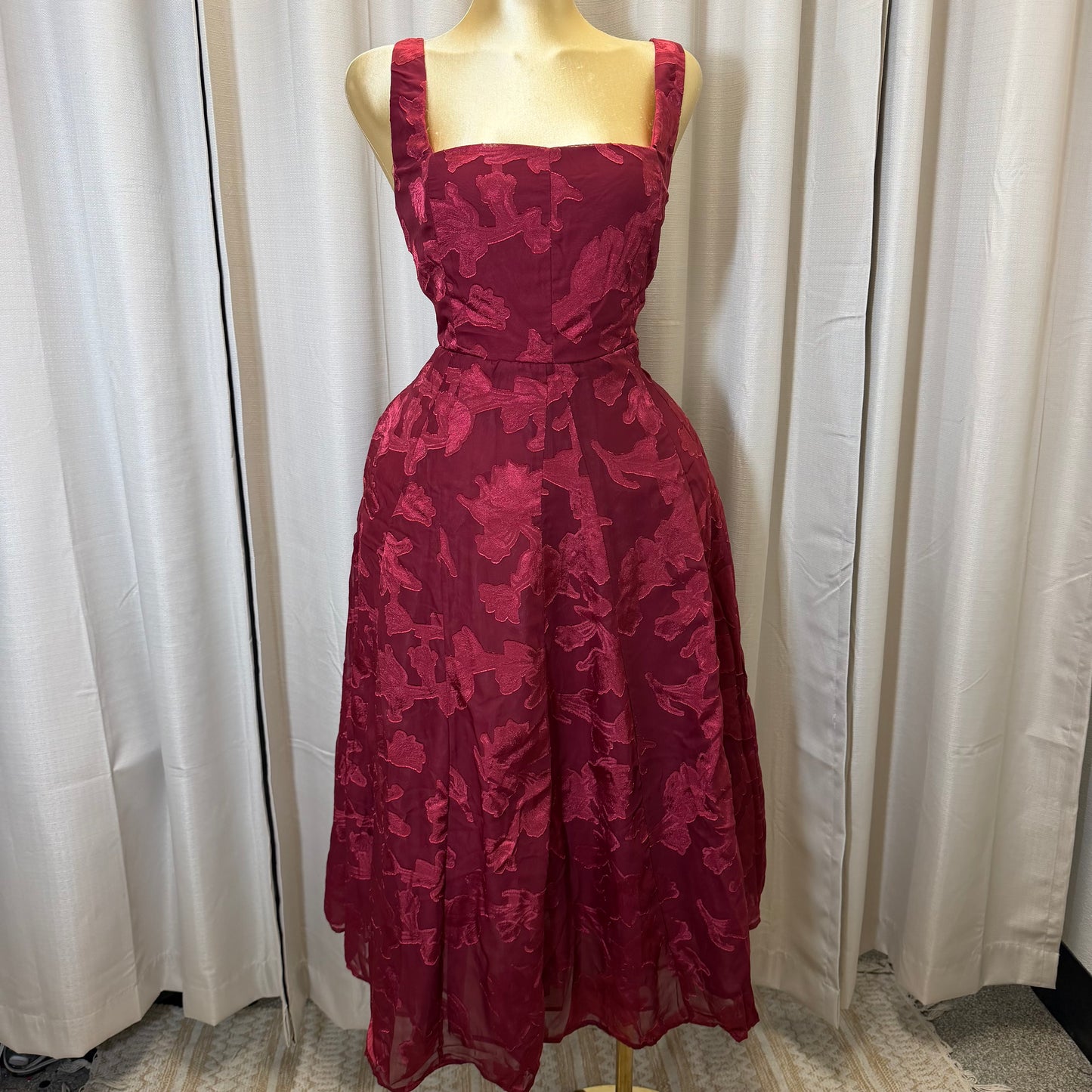 PL- Mia Floral Jacquard Fit And Midi Dress with pockets -Burgundy