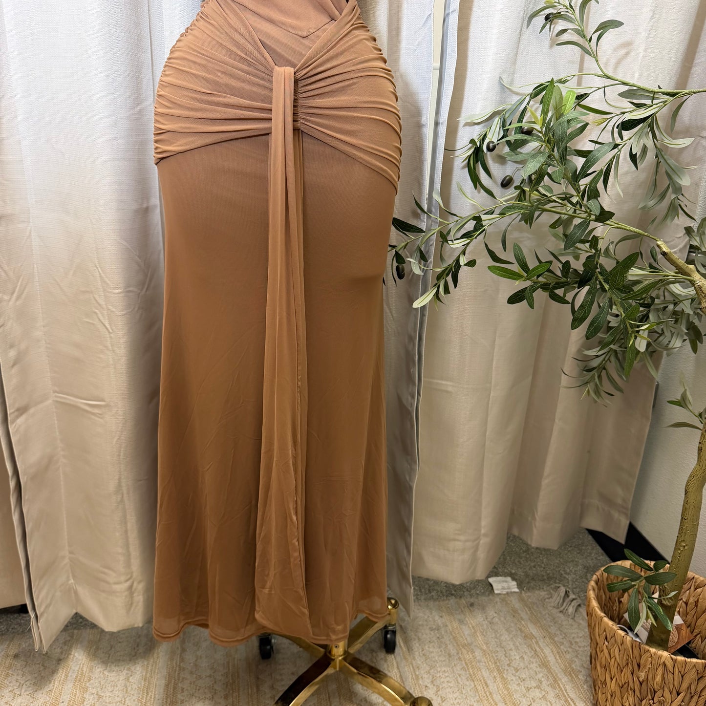 HALTER TWIST FRONT DRAPED MAXI DRESS-Brown