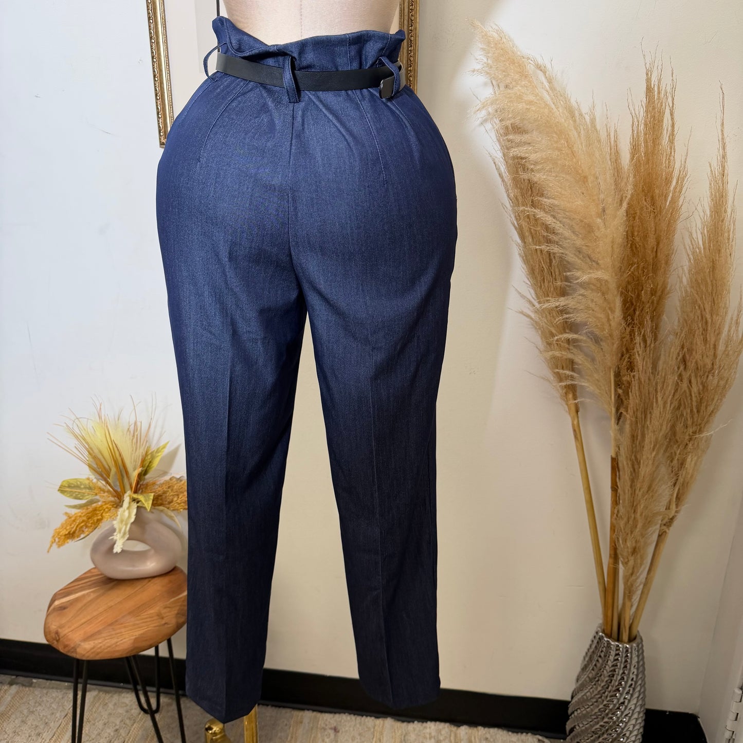 High-Waisted Copped Trousers w/Belt