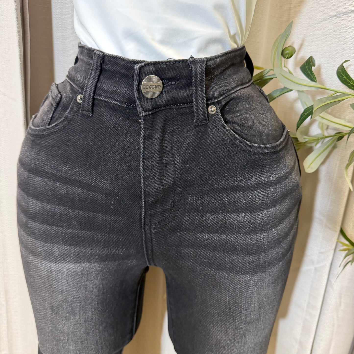 Denim High waisted Capri-Black