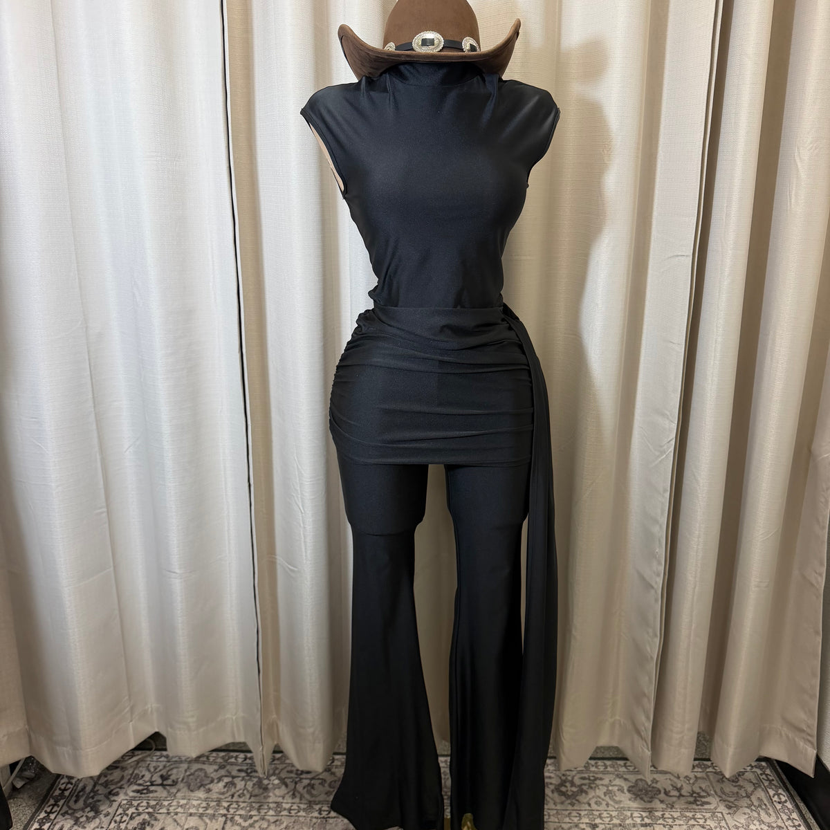 Short sleeve Jumpsuit with detail on the Front-Black