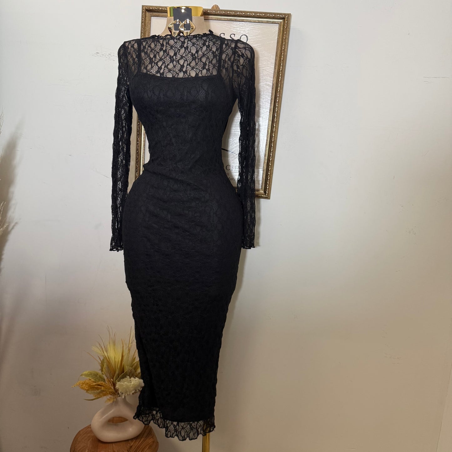 Rosie Lace Midi Dress-Black