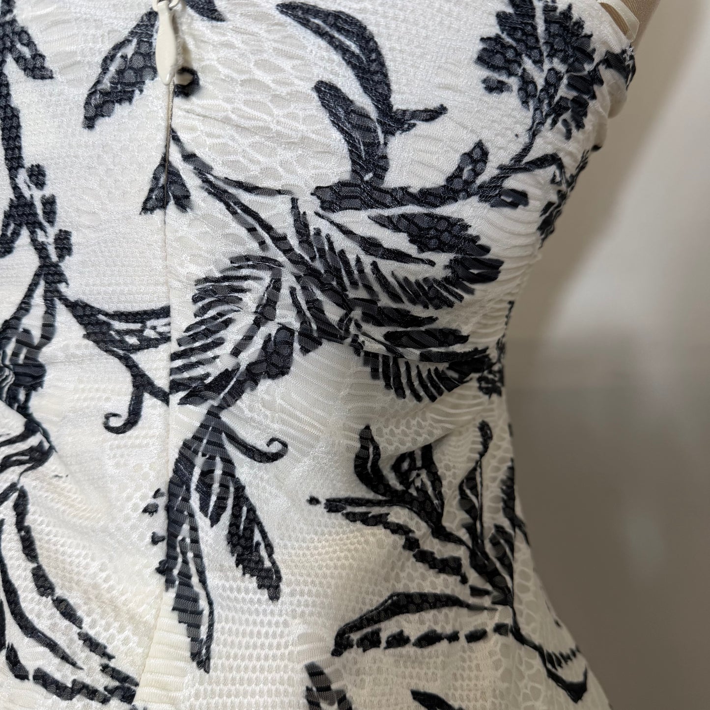 Printed Knit Jacquard w/ Metal Trim Tube Midi Dress-Black/White