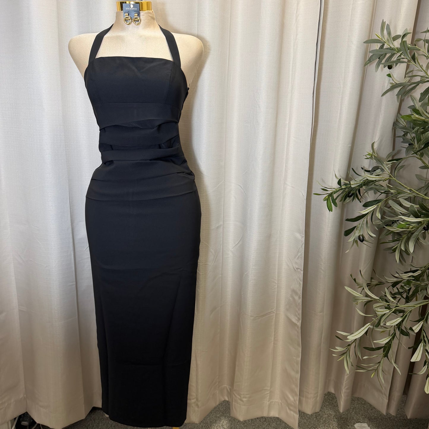 Halter Neck Structured Back Slit Maxi Dress-Black